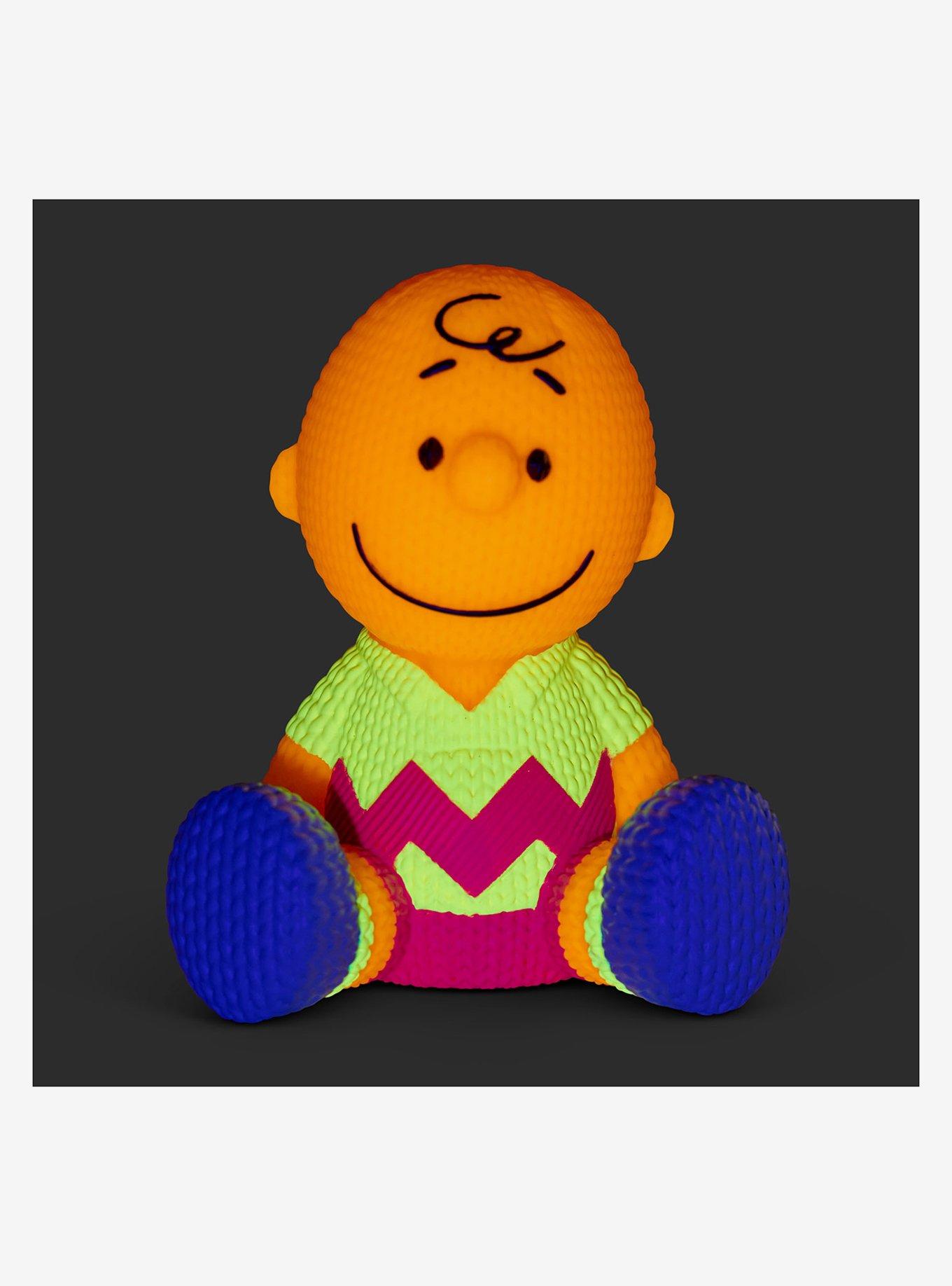 Handmade by Robots Peanuts Charlie Brown #422 (Blacklight) Vinyl Figure, , hi-res