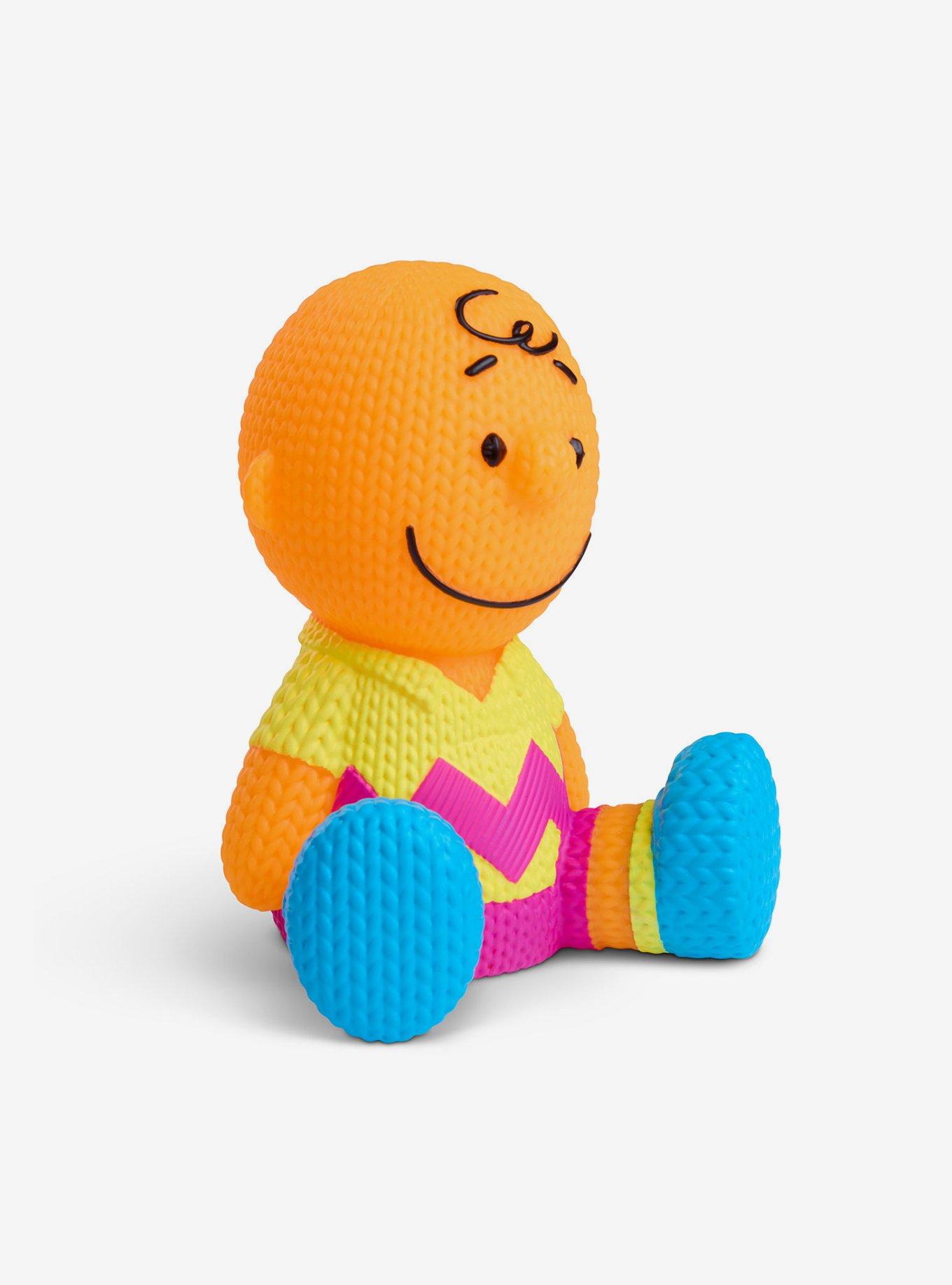 Handmade by Robots Peanuts Charlie Brown #422 (Blacklight) Vinyl Figure, , alternate - view 3