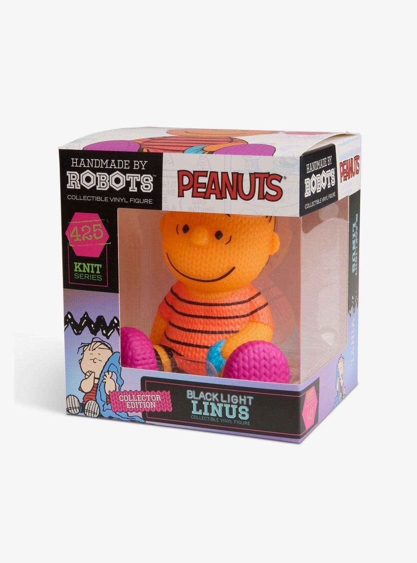 Handmade by Robots Peanuts Linus #425 (Blacklight) Vinyl Figure, , alternate - view 6