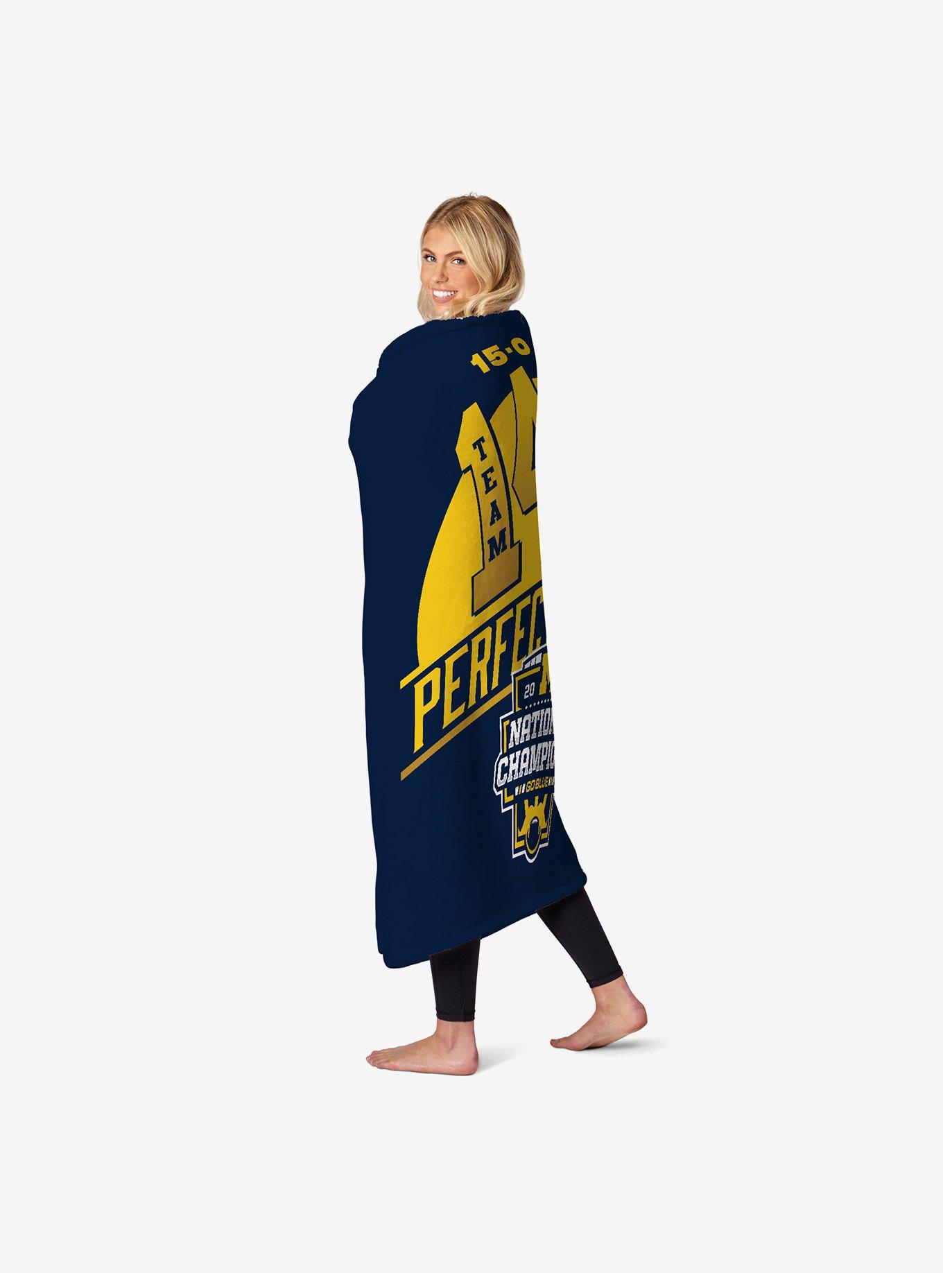 NCAA 2023 FBC Fissure Michigan Silk Touch Throw Blanket, , alternate - view 3