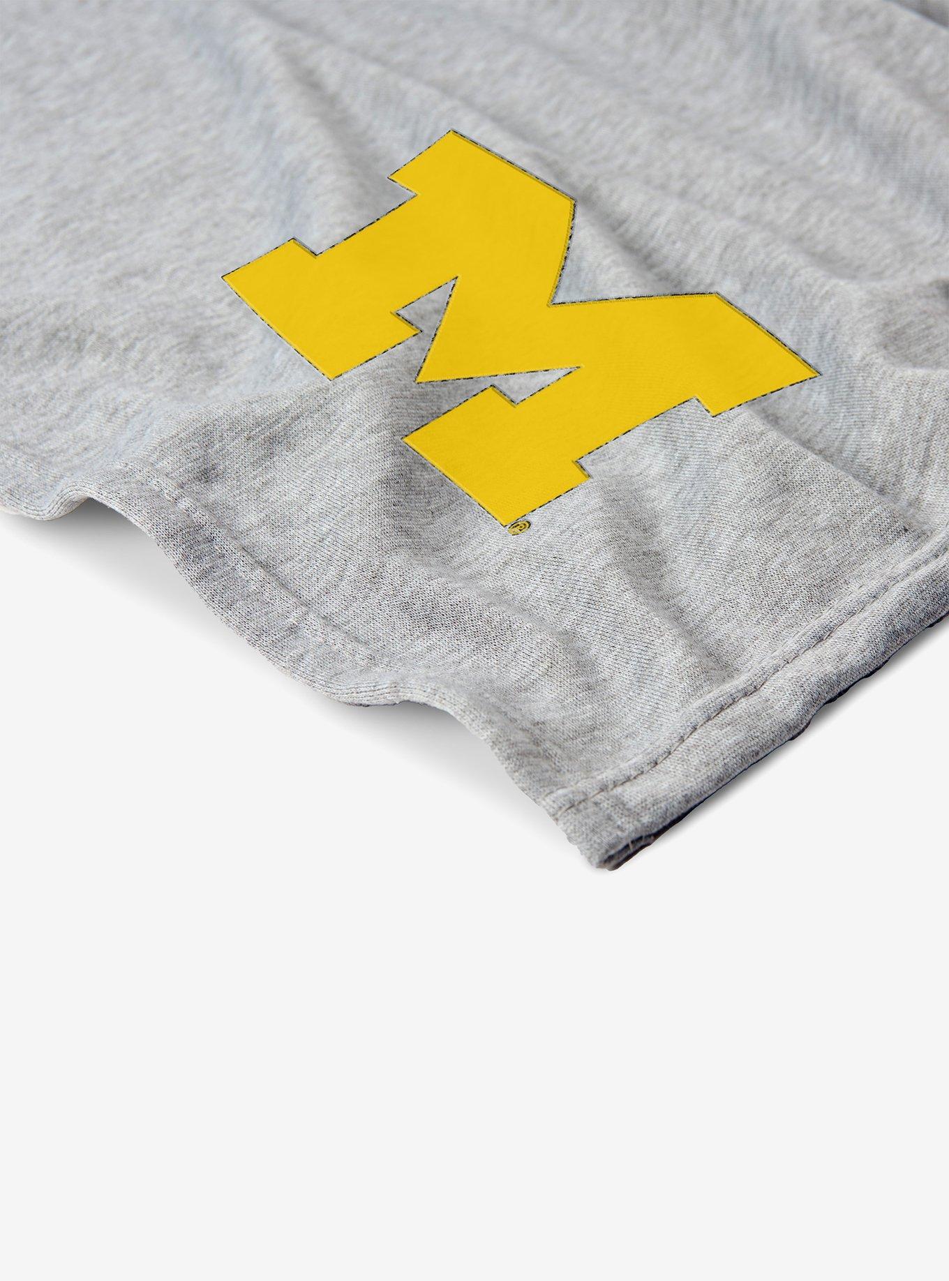 NCAA Michigan Wolverines Logo Sweatshirt Throw Blanket, , alternate - view 4