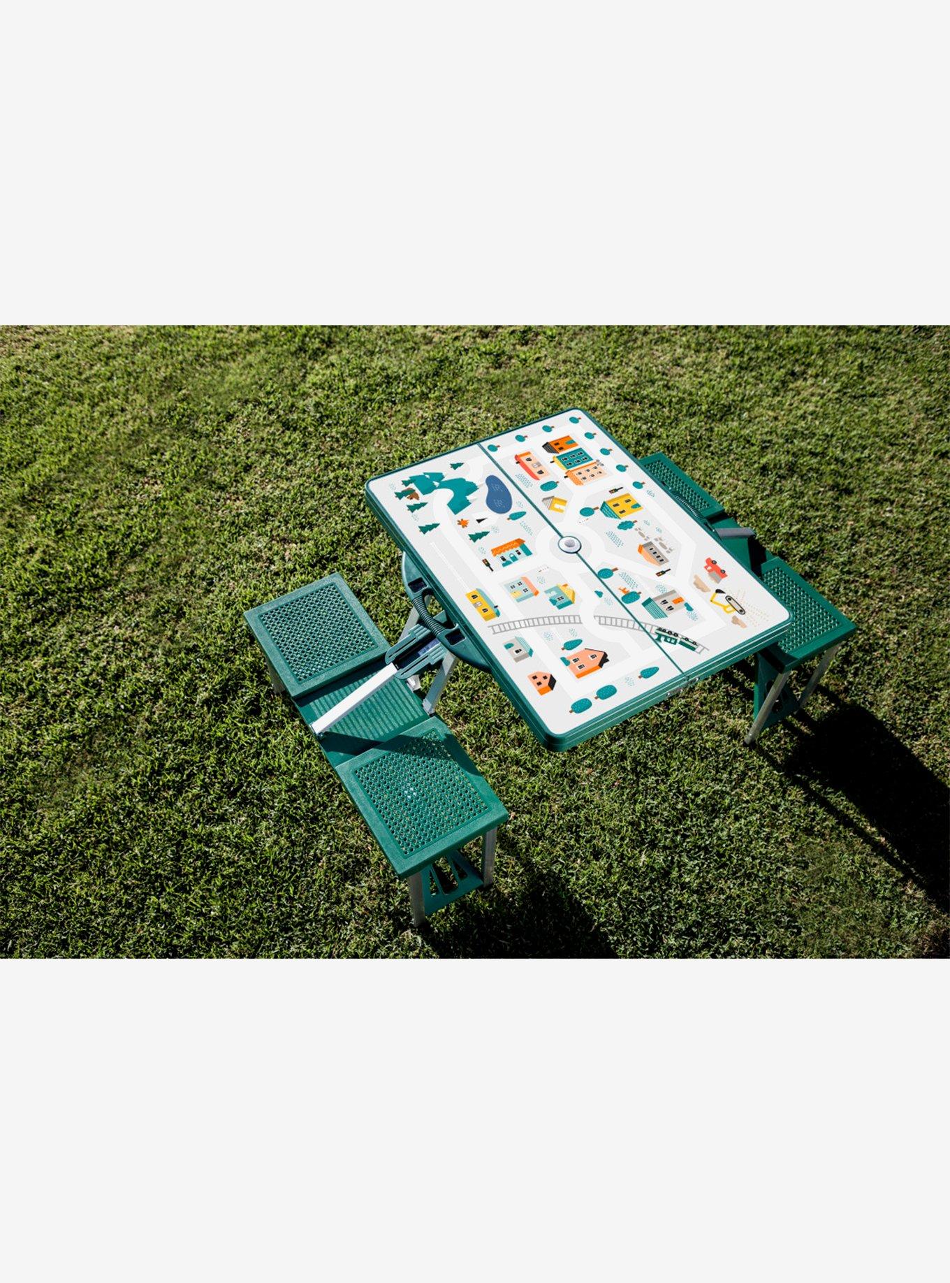 Hunter Green Play Town Picnic Table