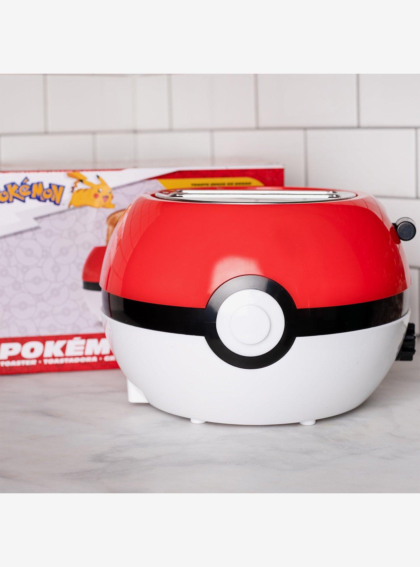 Pok&eacute;mon Pokeball Halo 2-Slice Toaster, , alternate - view 3