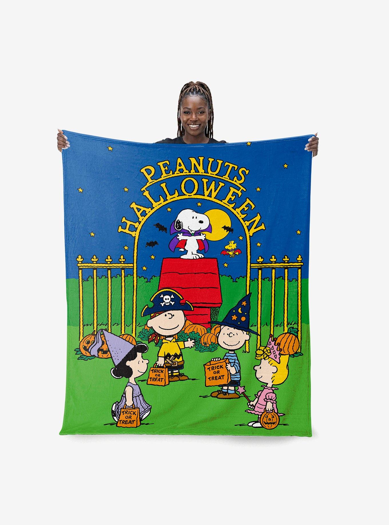 Peanuts Halloween Silk Touch Throw Blanket