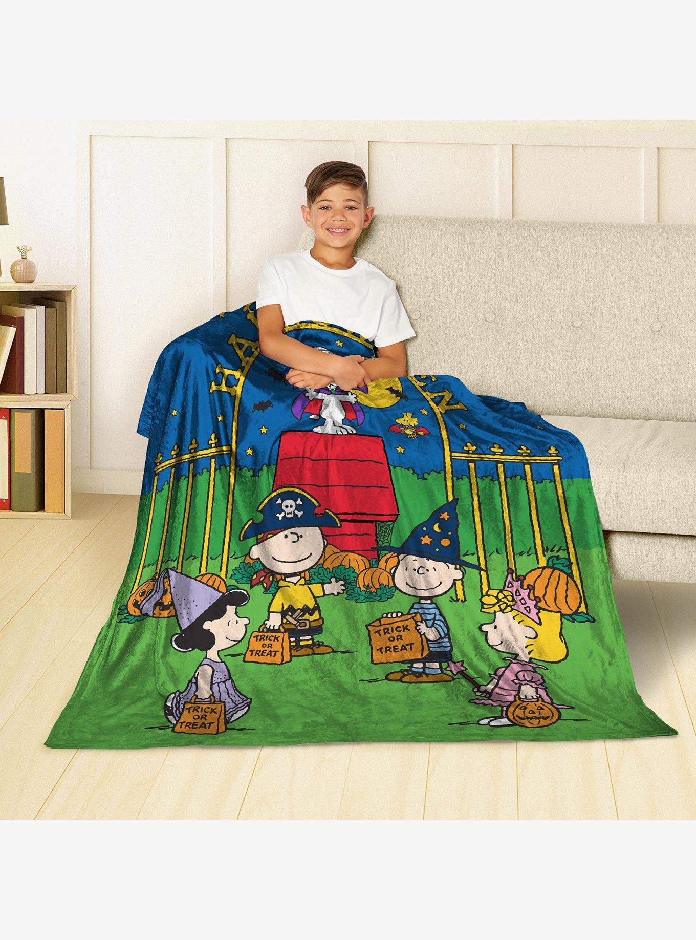 Peanuts Halloween Silk Touch Throw Blanket, , alternate - view 3