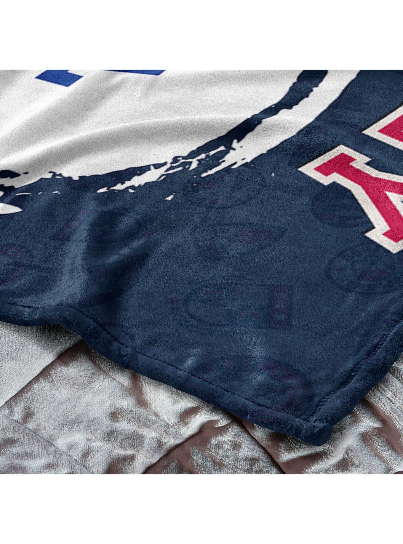 MLB Los Angeles Dodgers Disney Mickey Mouse Baller Navy Silk Touch Throw Blanket, , alternate - view 5
