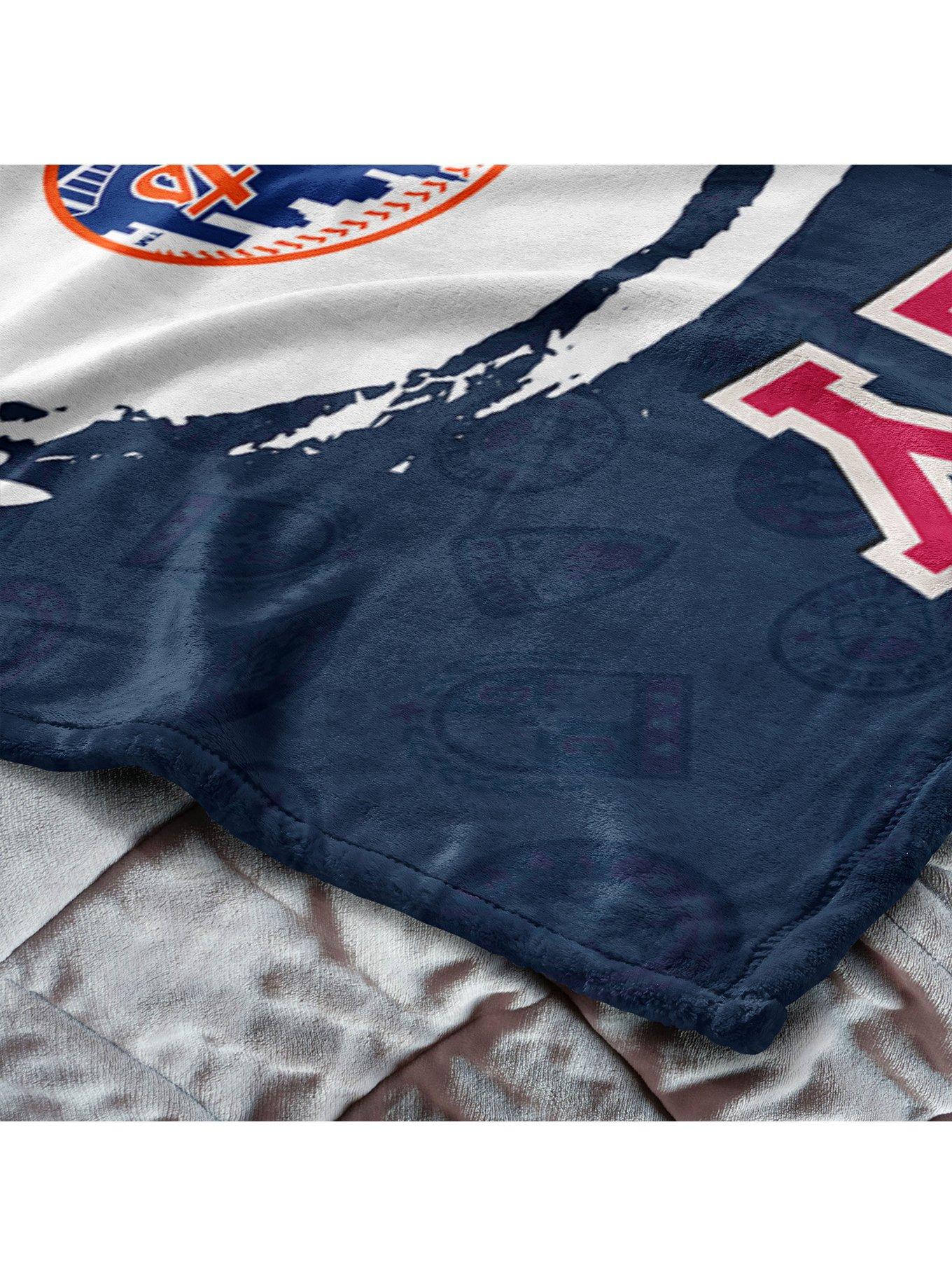 MLB New York Mets Disney Mickey Mouse Baller Navy Silk Touch Throw Blanket, , alternate - view 5