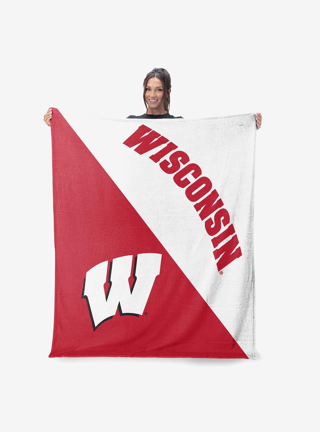 NCAA Wisconsin Badgers Halftone Silk Touch Throw Blanket, , alternate - view 2