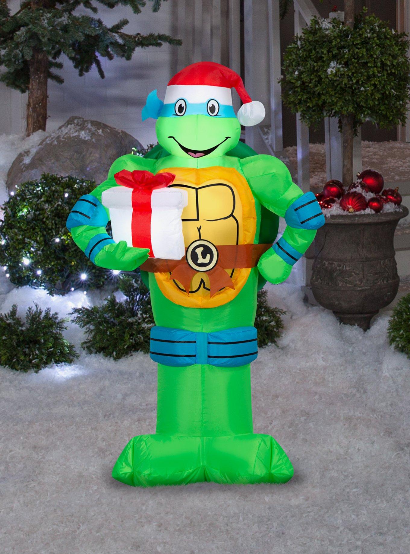 Teenage Mutant Ninja Turtles Classic Leonardo with Present Airblown, , alternate - view 2