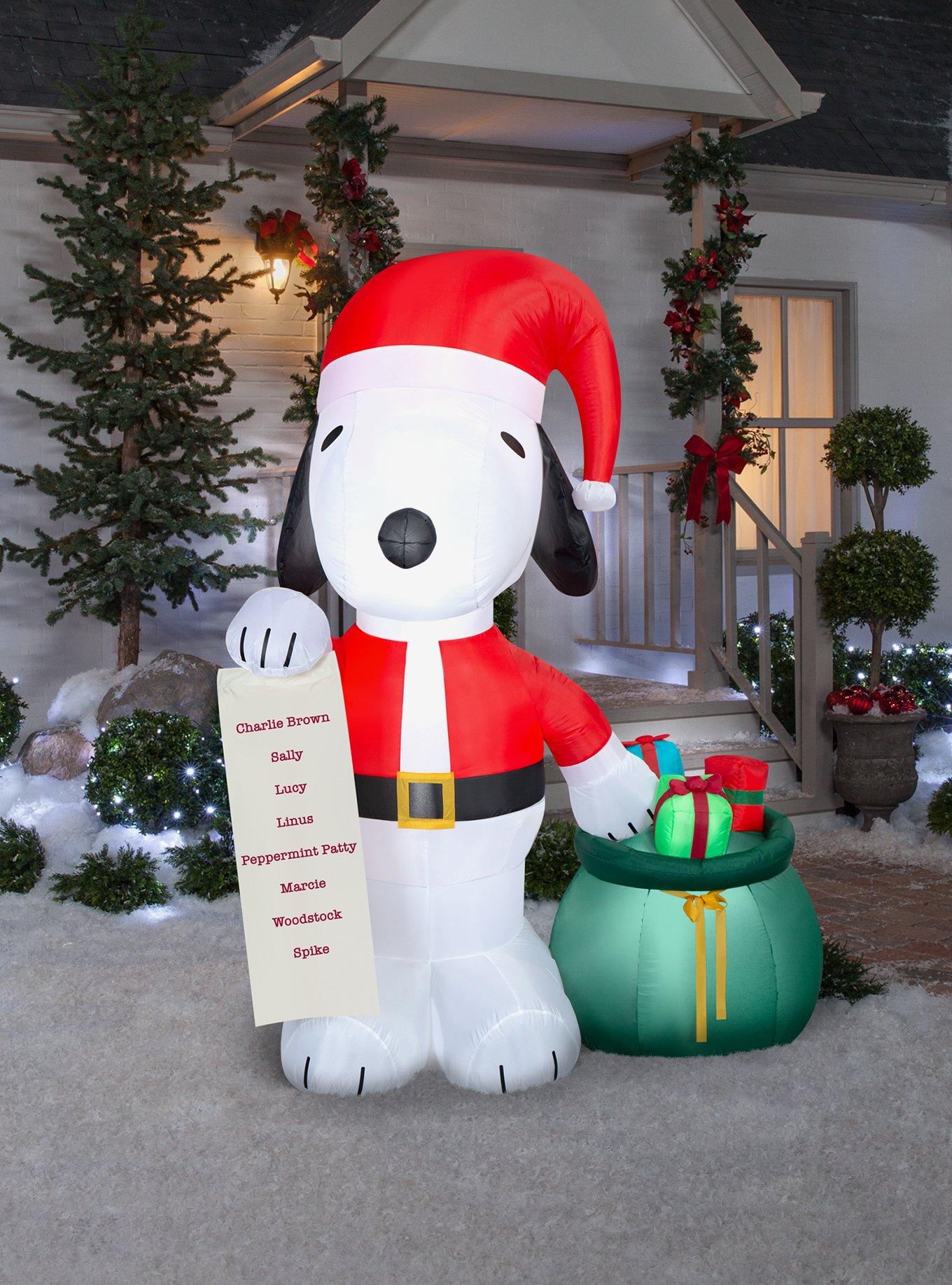 Peanuts Snoopy with List and Gift Sack Peanuts Airblown