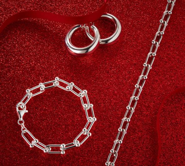 How to Wear Gold & Silver Together H.Samuel