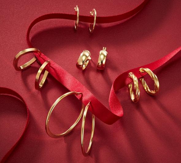 How to Wear Gold & Silver Together H.Samuel