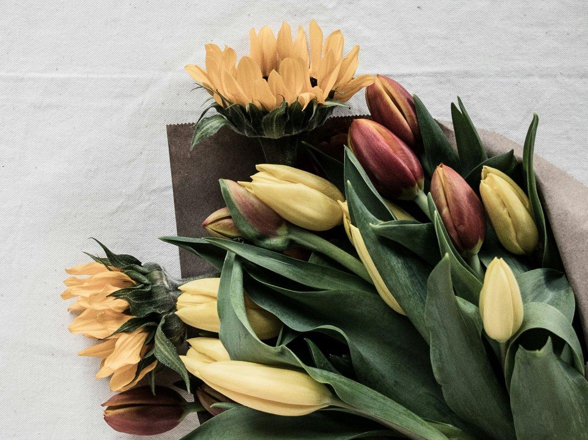 BUY YOURSELF THE FLOWERS