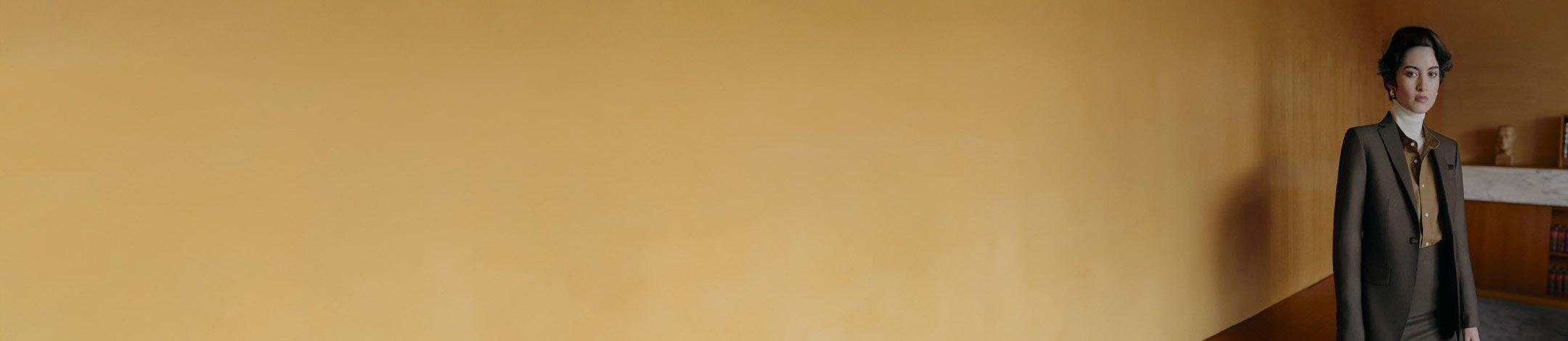 Embrace Your Elegance - Discover Womenswear!