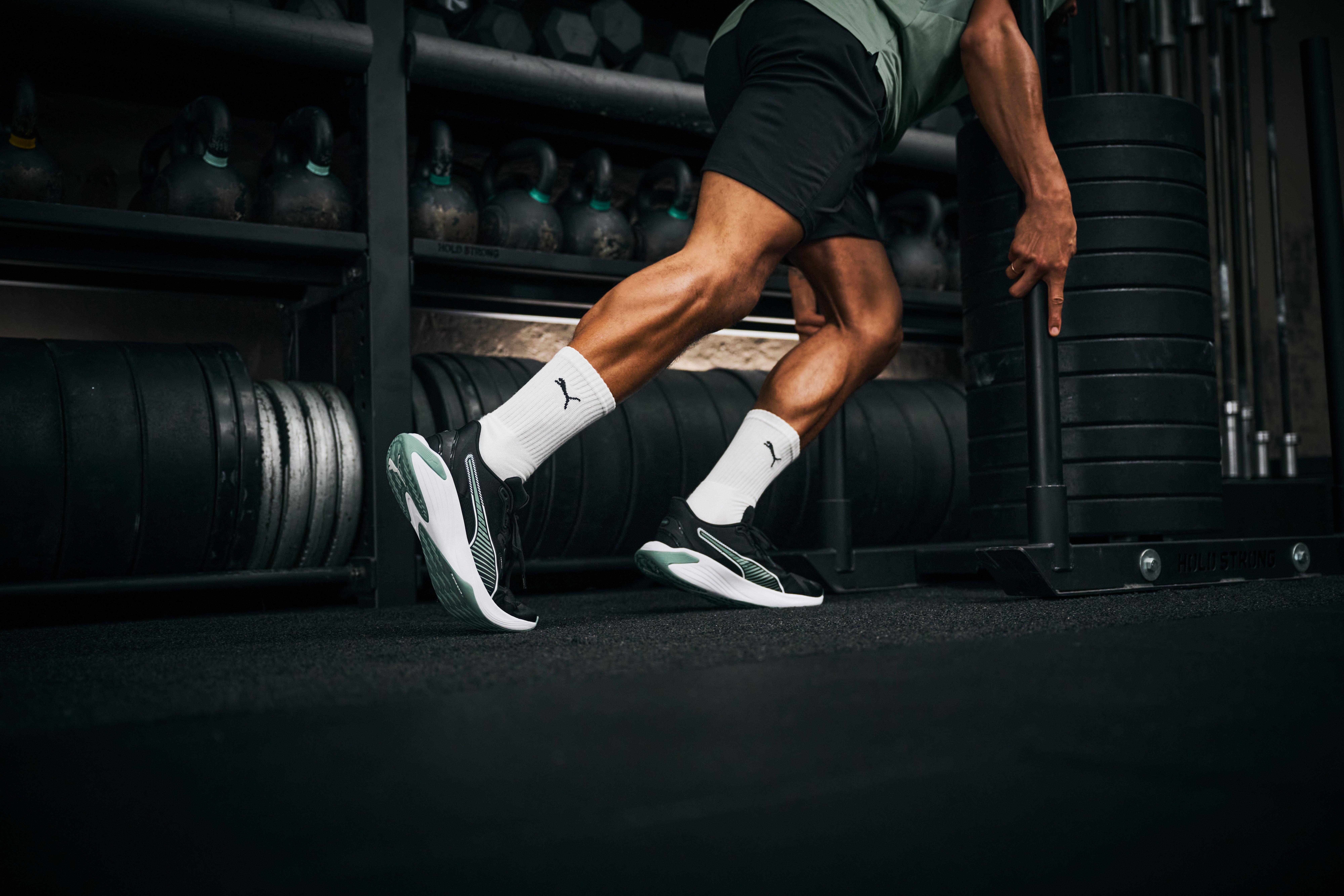 Trainingsbekleidung, Schuhe & Co. bei INTERSPORT!