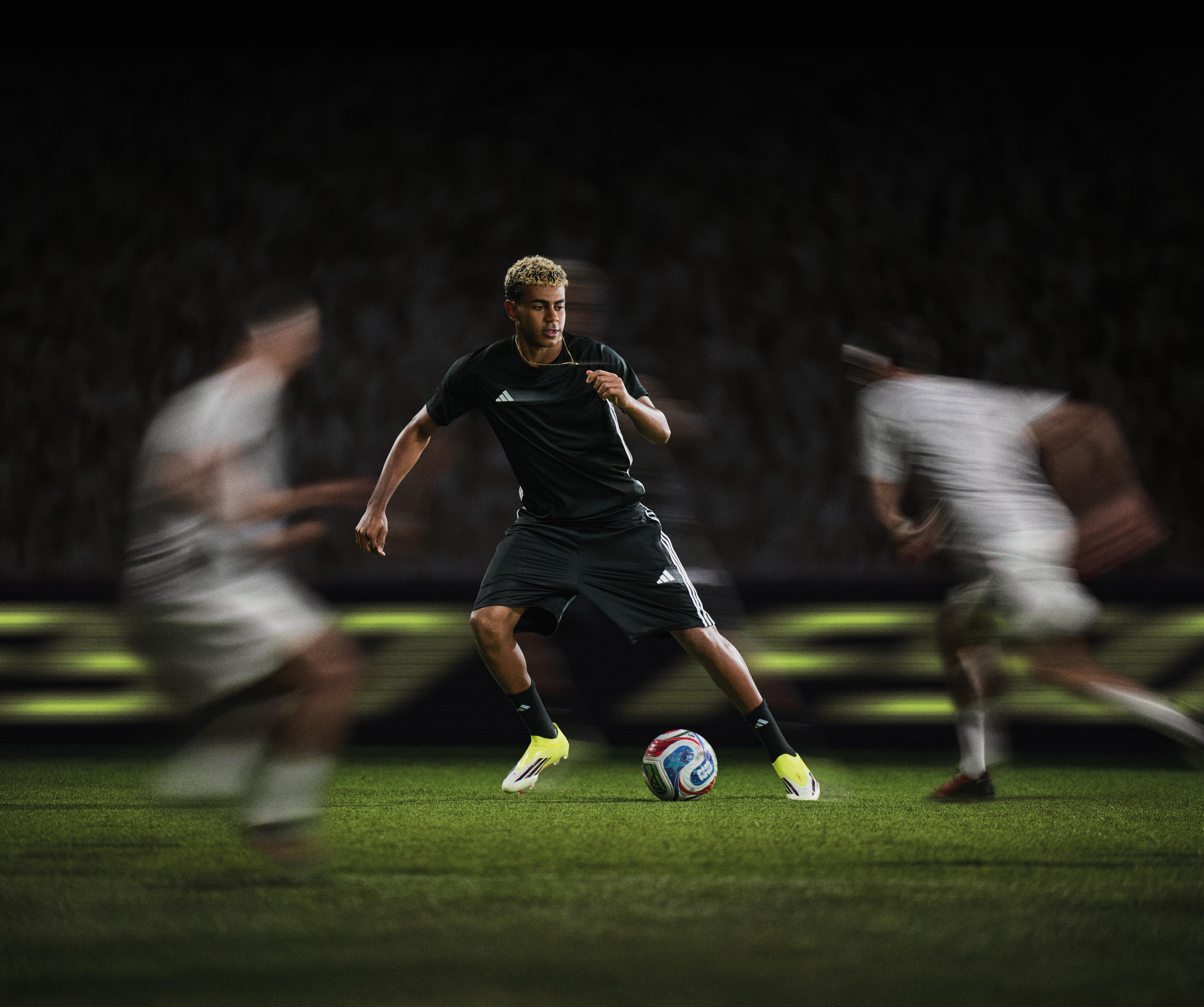 adidas Markenshop bei INTERSPORT entdecken