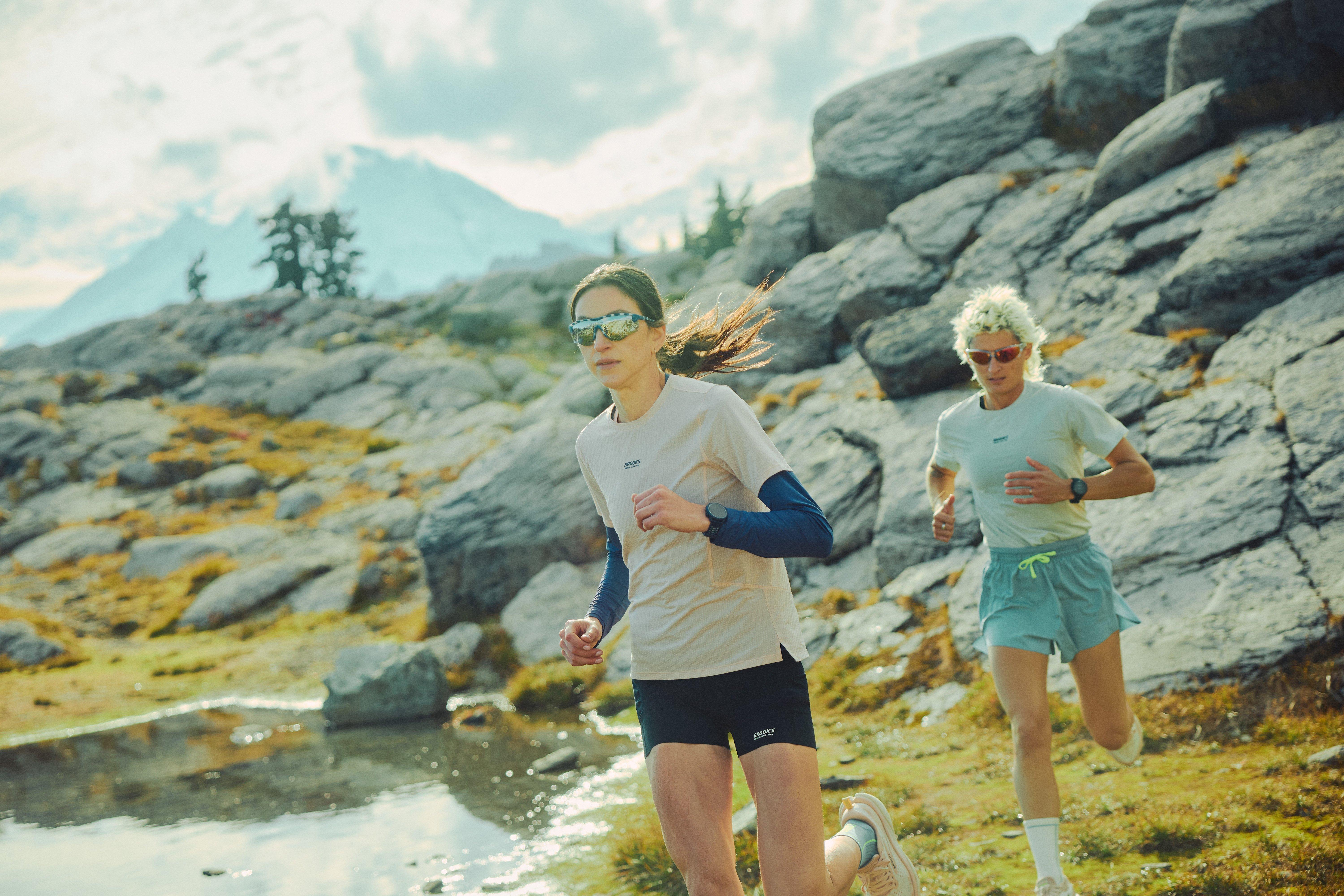 Brooks Laufschuhe, Bekleidung & mehr im Markenshop entdecken