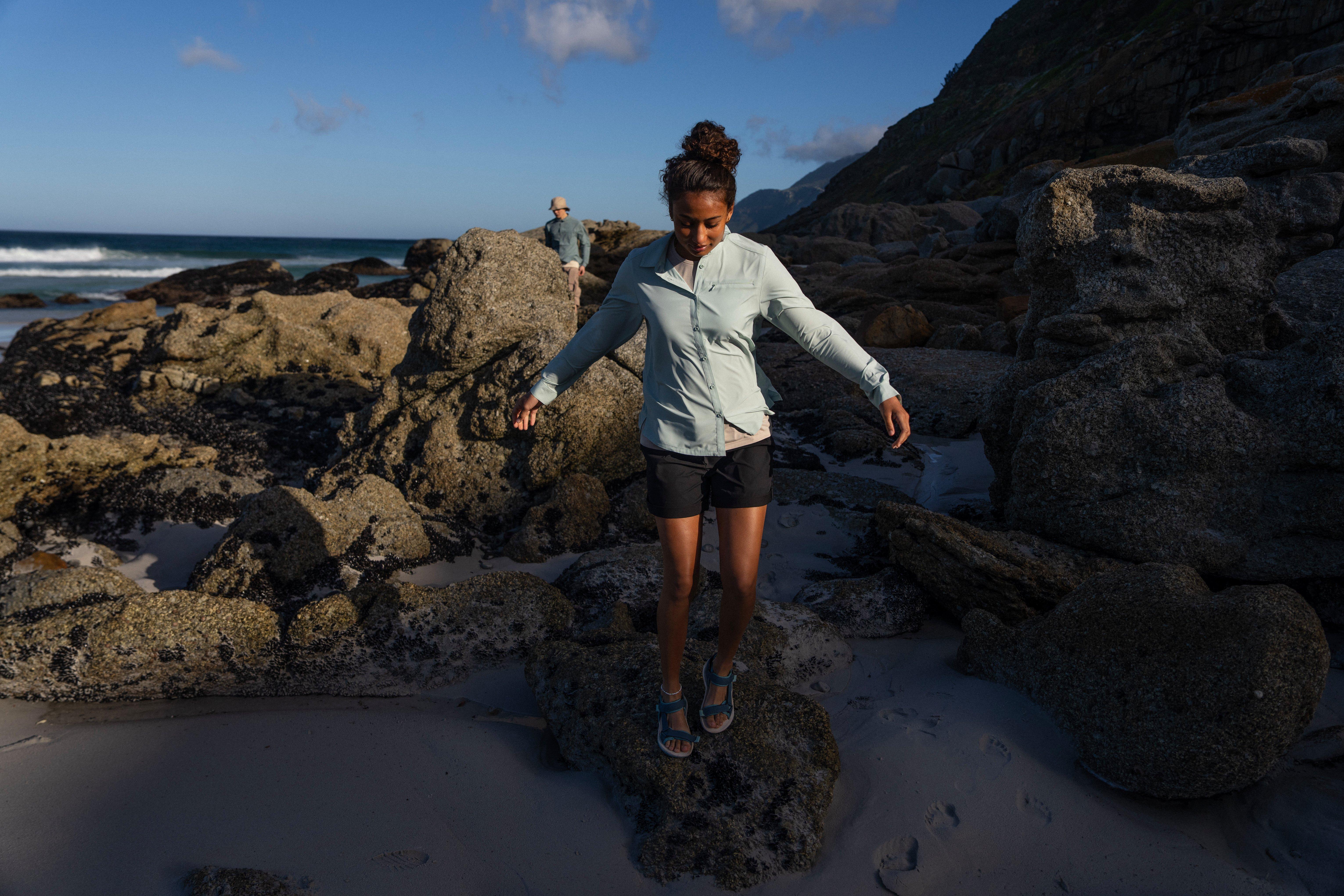 McKINLEY Wanderbekleidung & Outdoorschuhe bei INTERSPORT shoppen