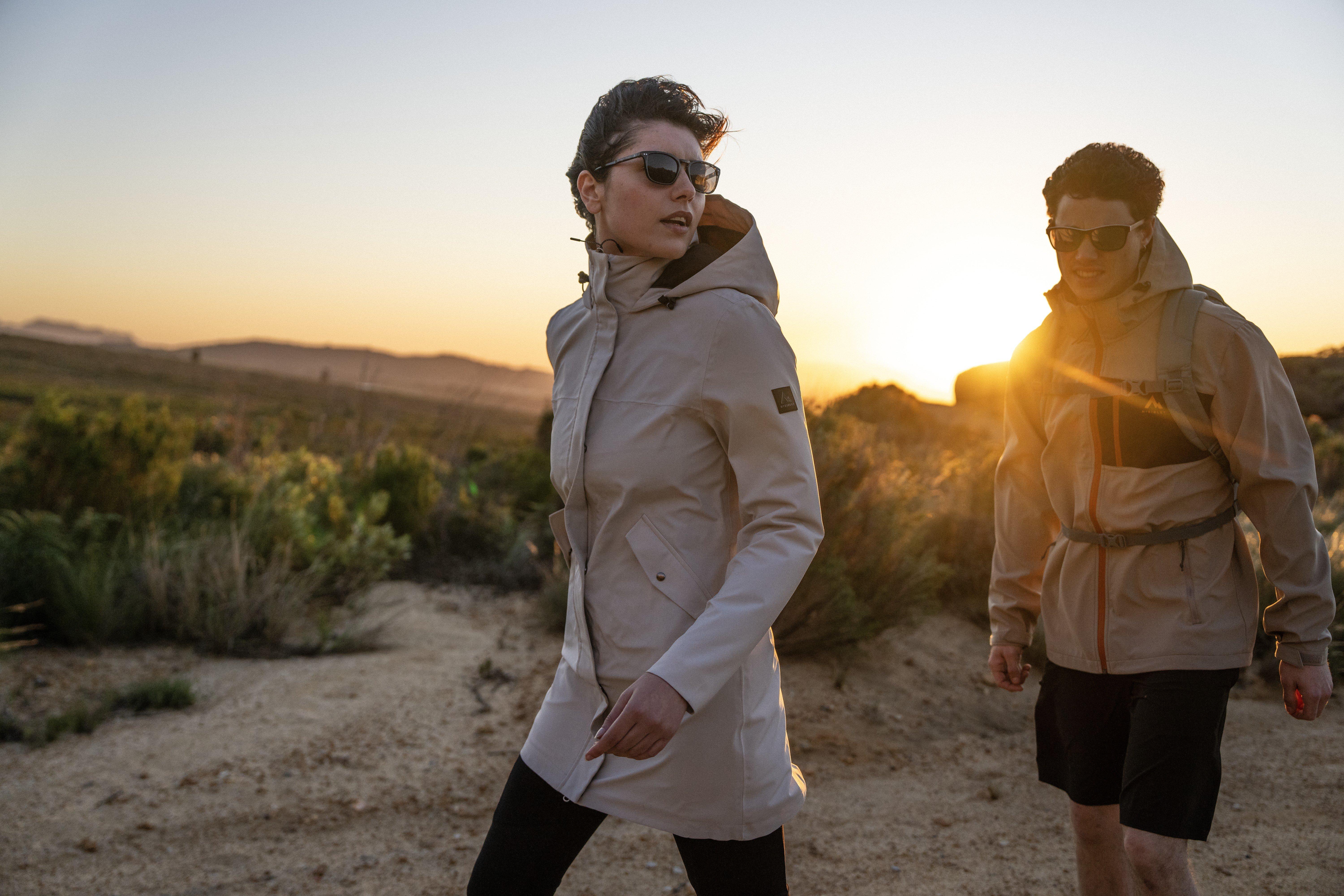 McKINLEY Wanderbekleidung und Ausrüstung für Herren, Damen und Kinder bei INTERSPORT shoppen