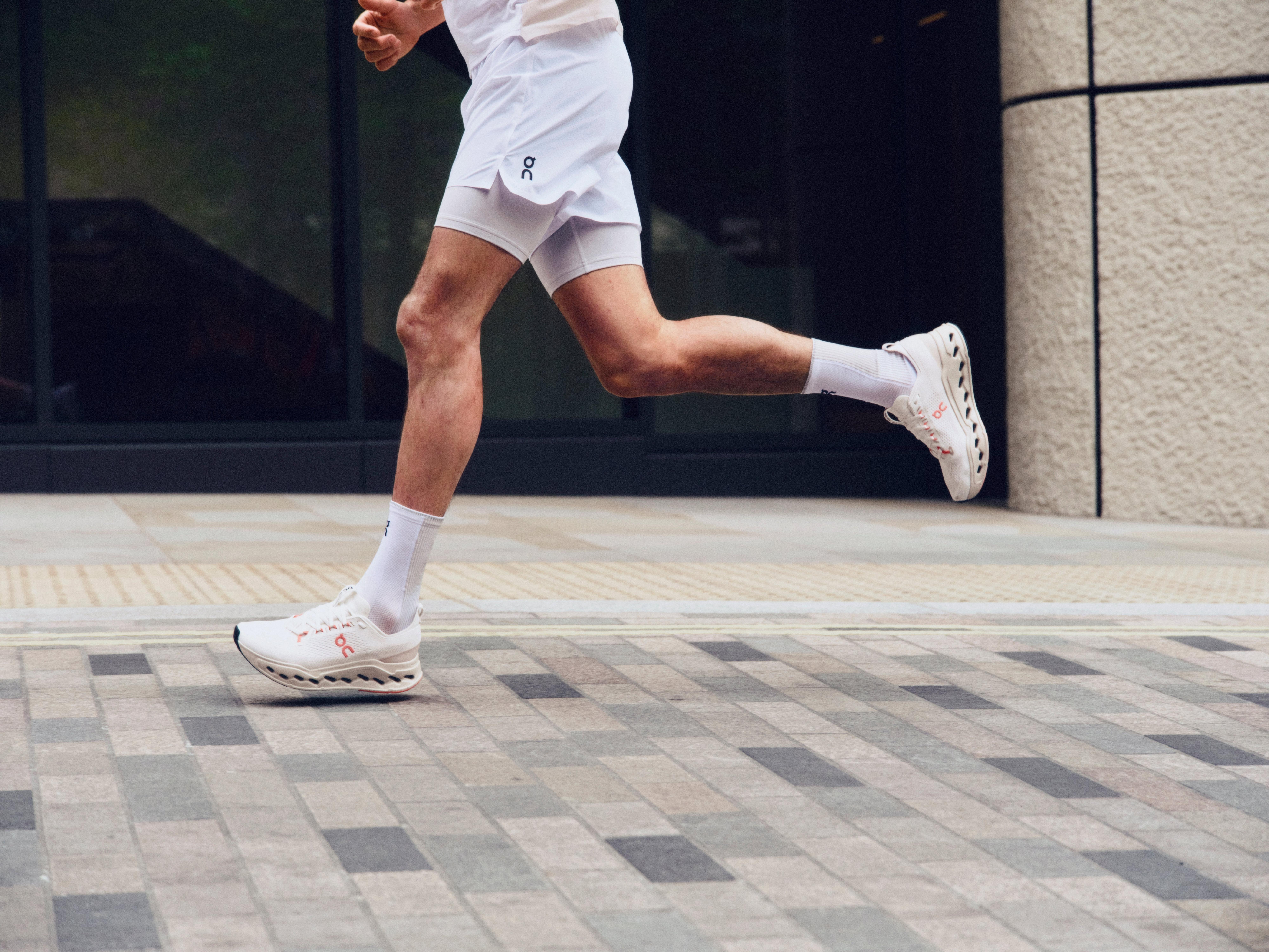 On Cloudsurfer 2 jetzt entdecken bei INTERSPORT