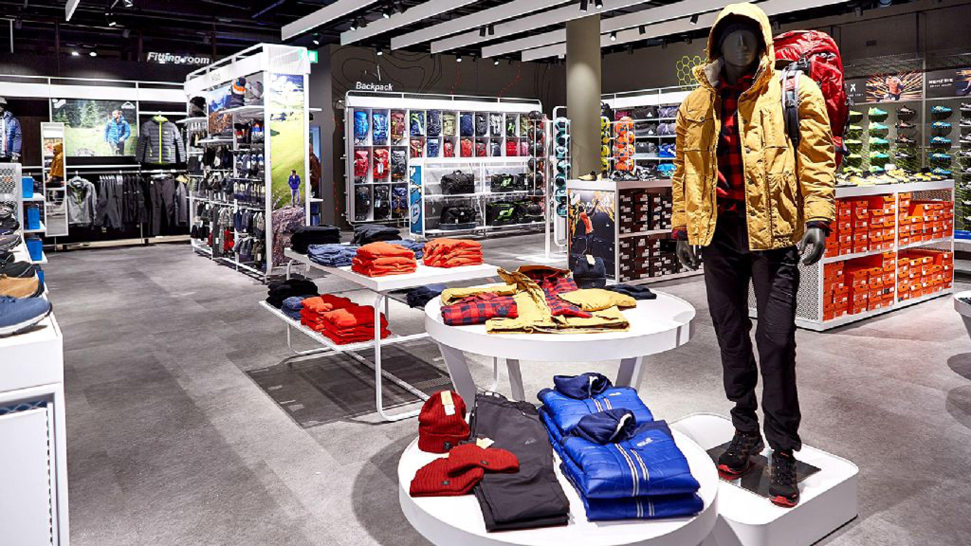 INTERSPORT VOSWINKEL Berlin-Tegel