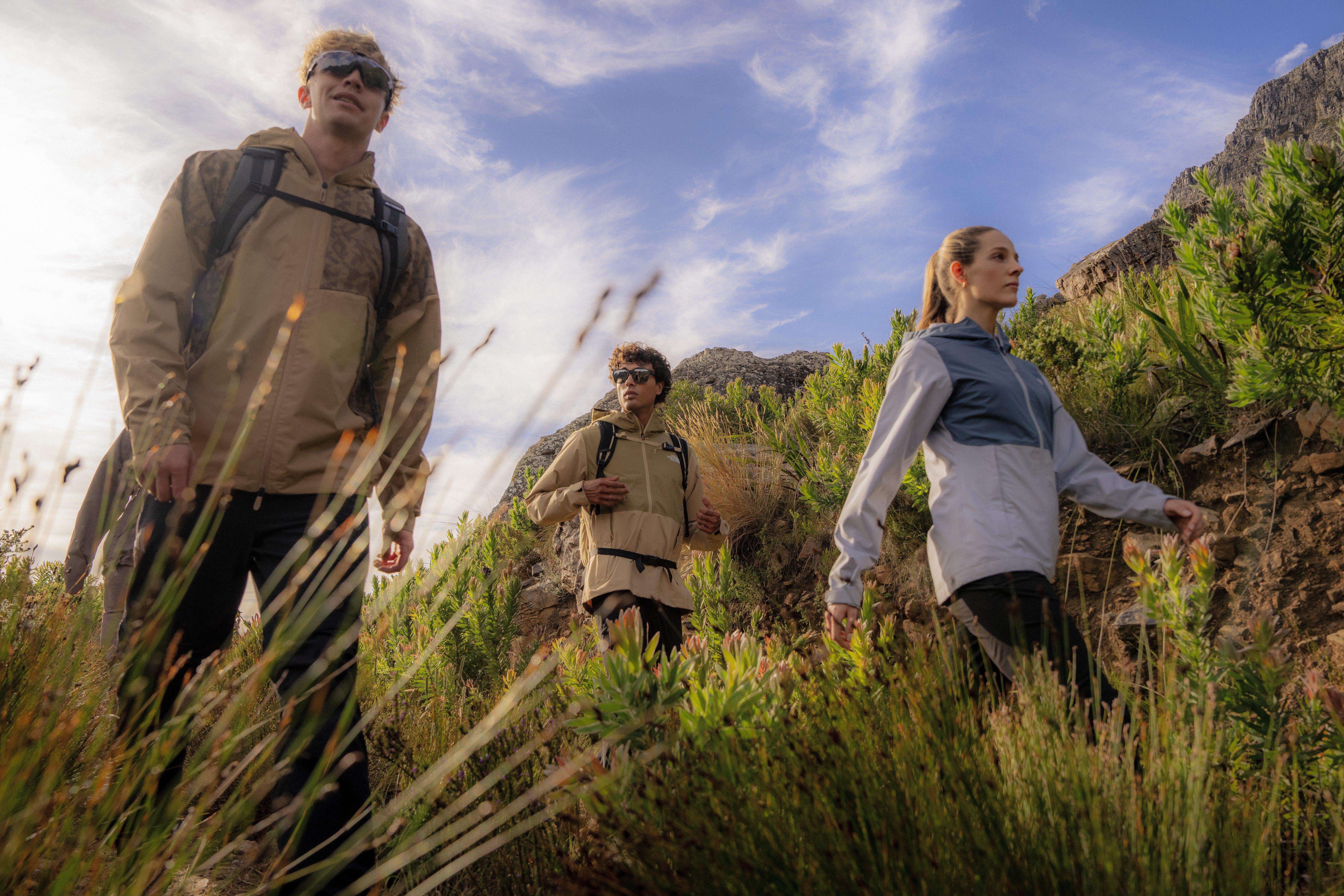 Outdoorbekleidung für Herren bei INTERSPORT shoppen