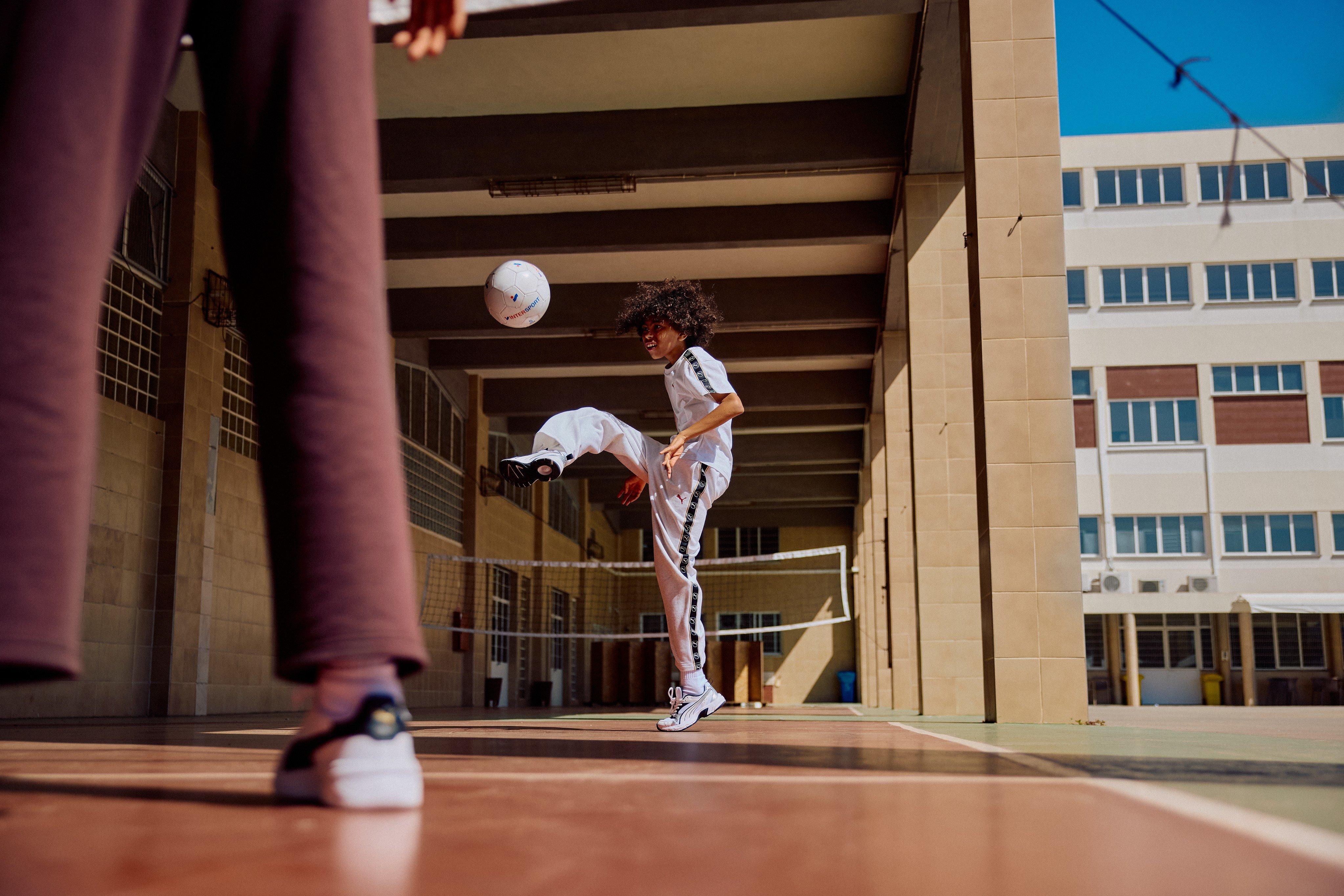 Fussballbekleidung und co jetzt kaufen bei INTERSPORT