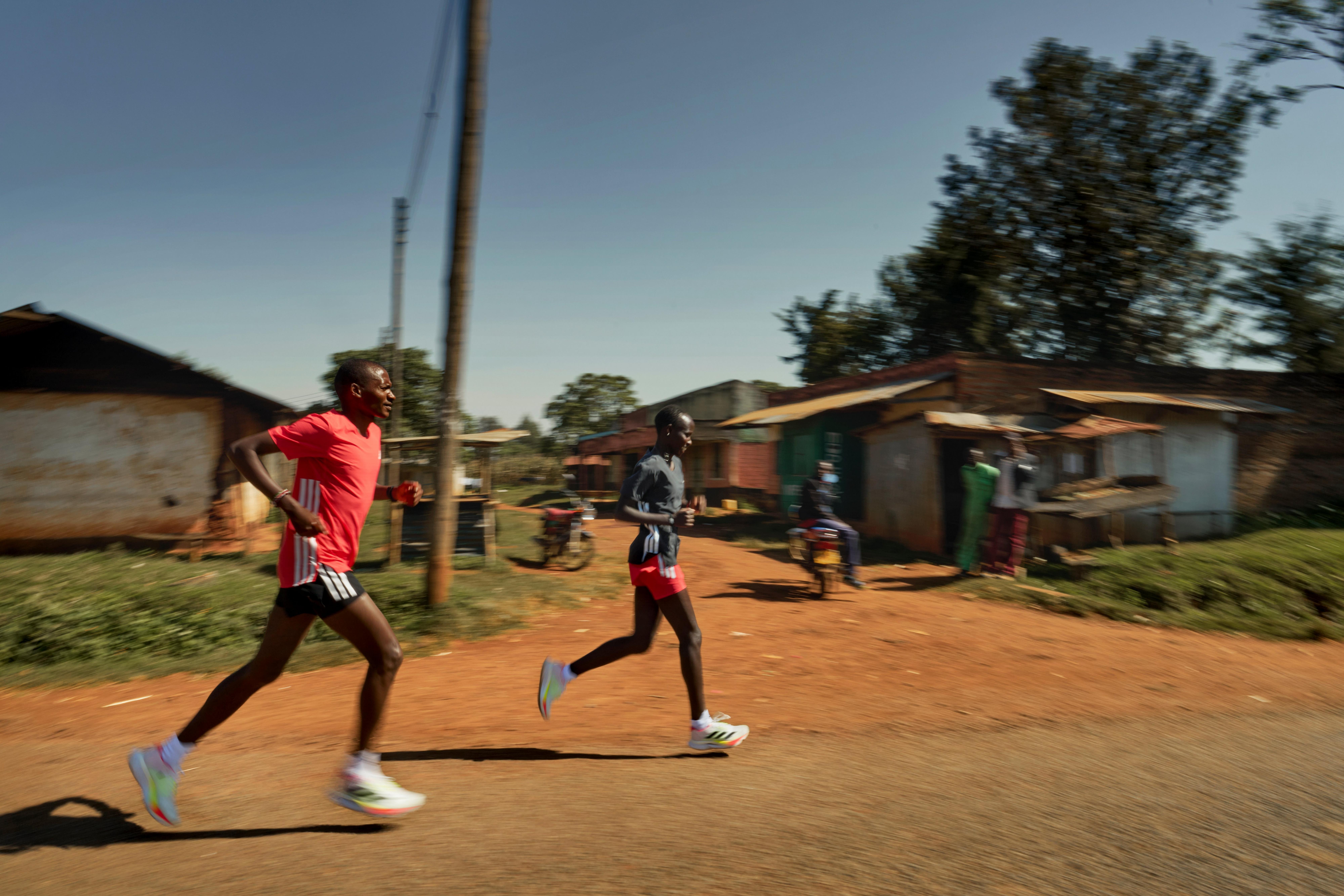 adidas adizero Adios jetzt kaufen bei INTERSPORT