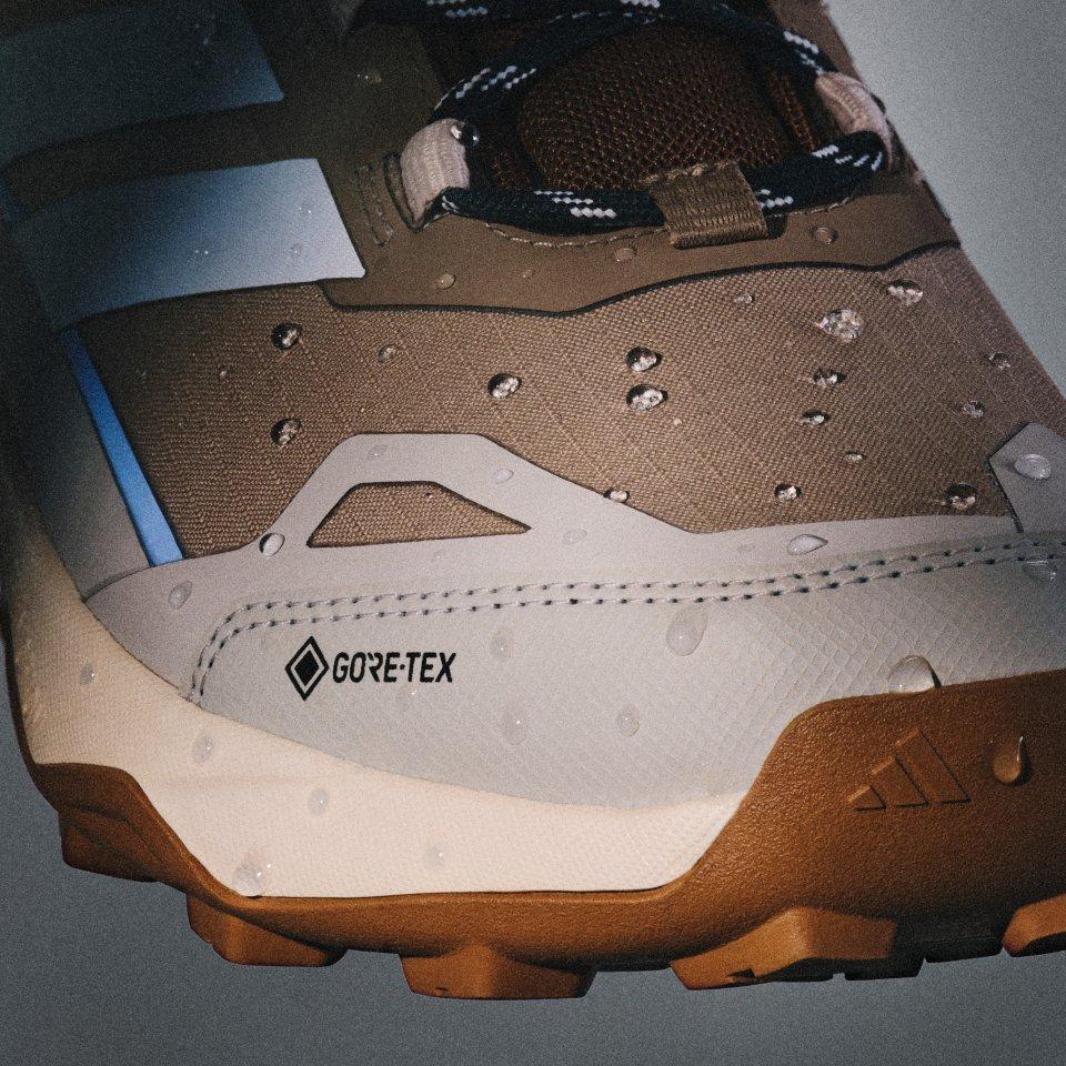 adidas Skychaser jetzt entdecken bei INTERSPORT!