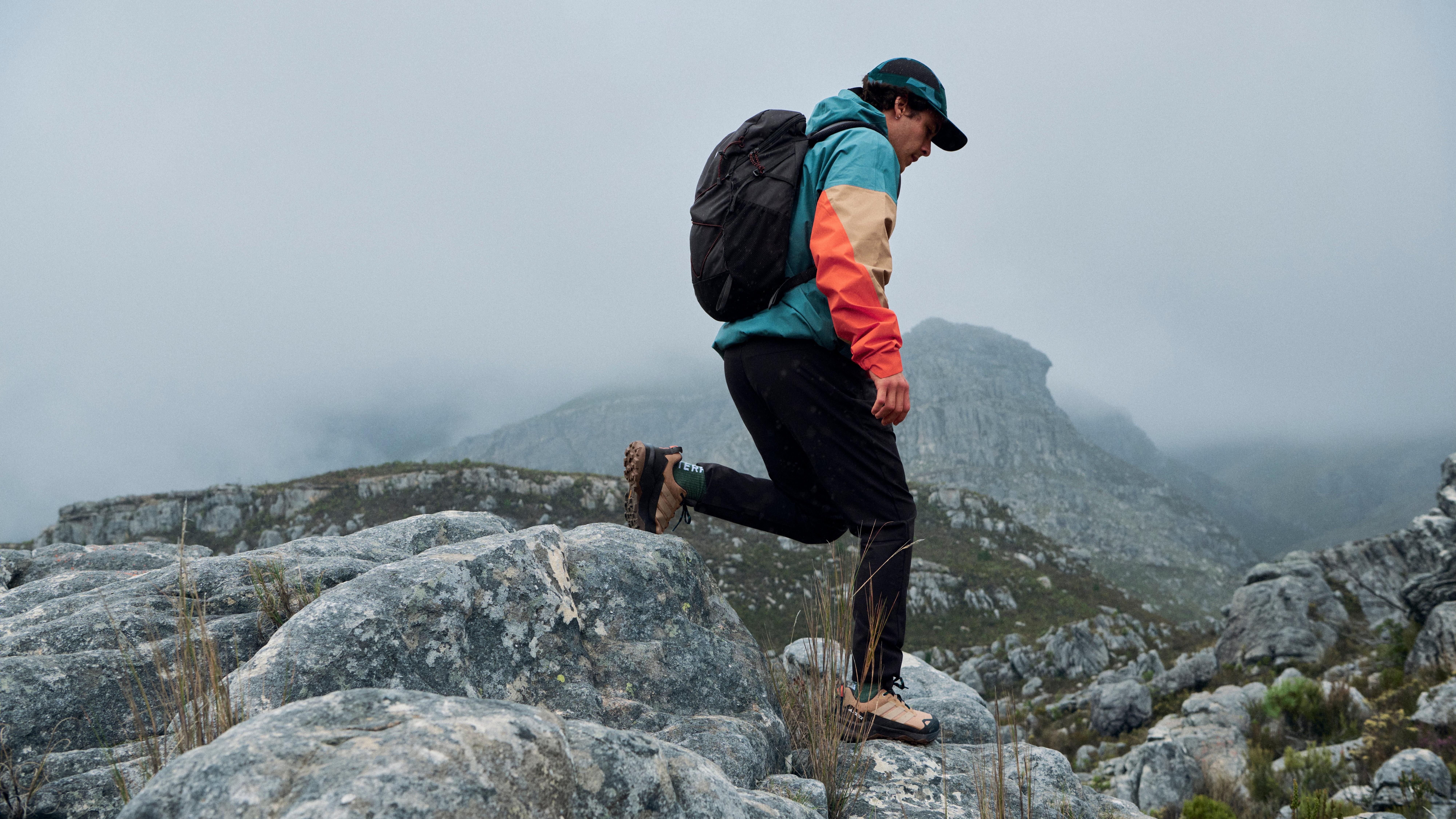 adidas Terrex Wanderbekleidung für Herren