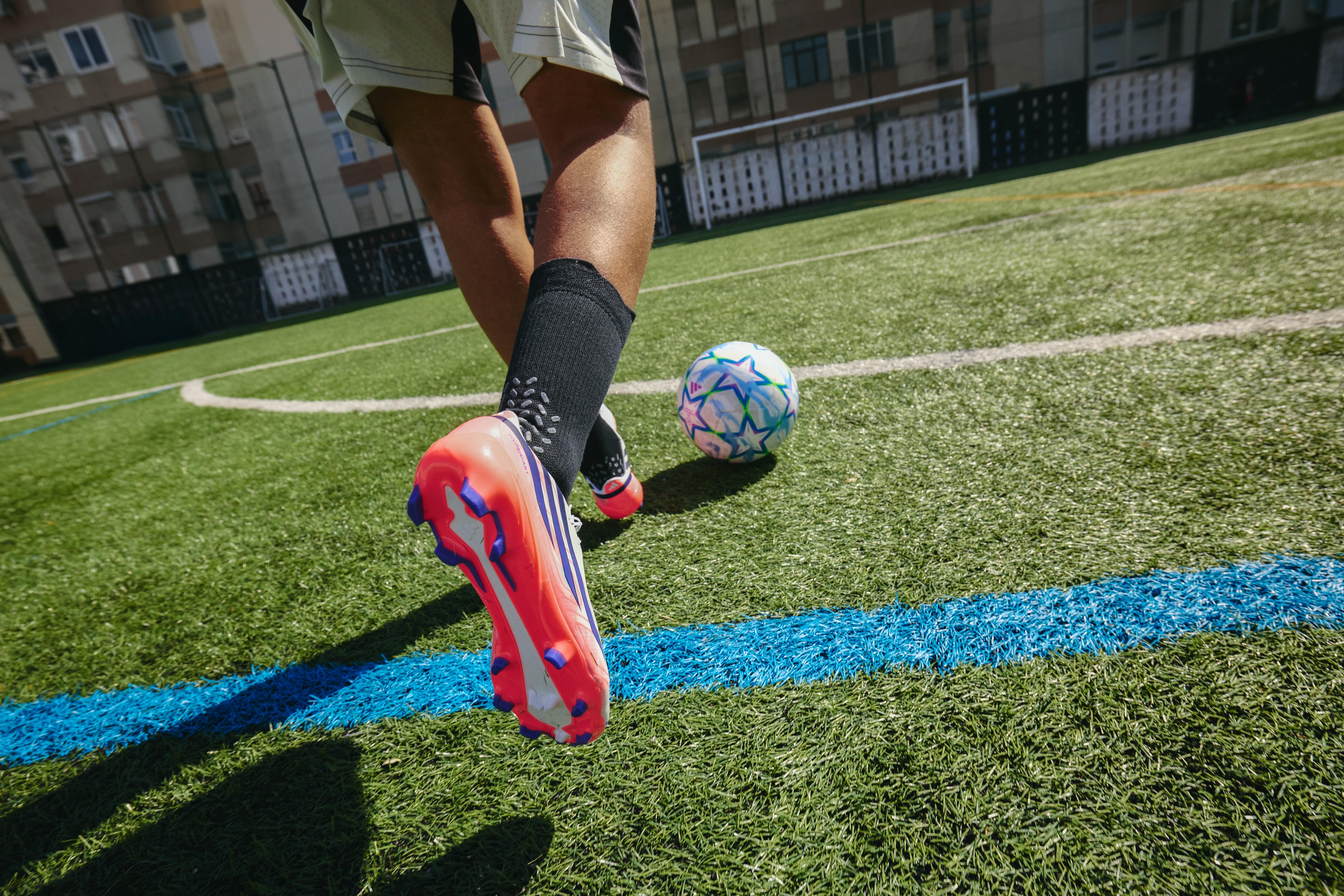 Back to Club - adidas Fussballschuhe bei INTERSPORT shoppen