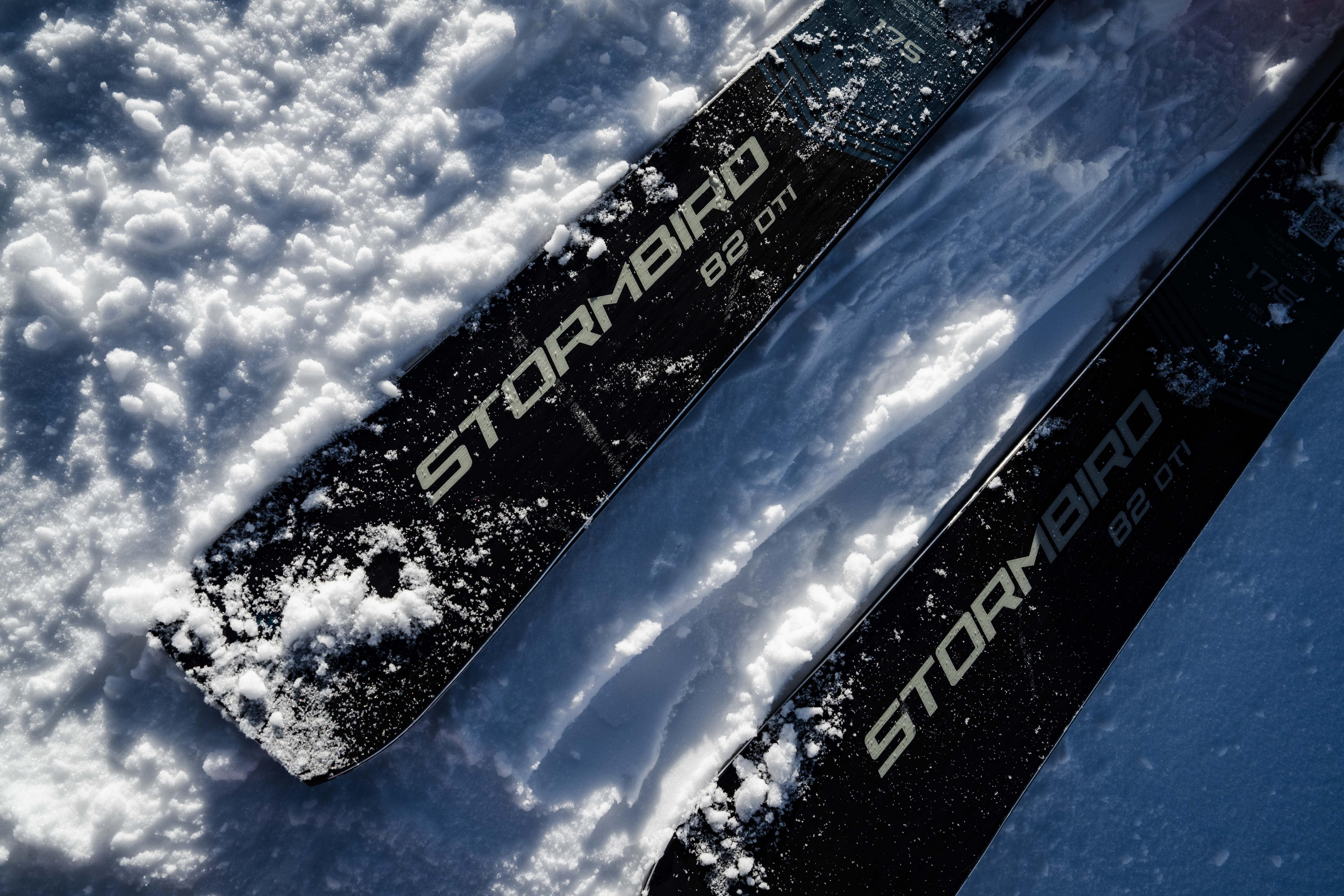 Blizzard Strombird Ski