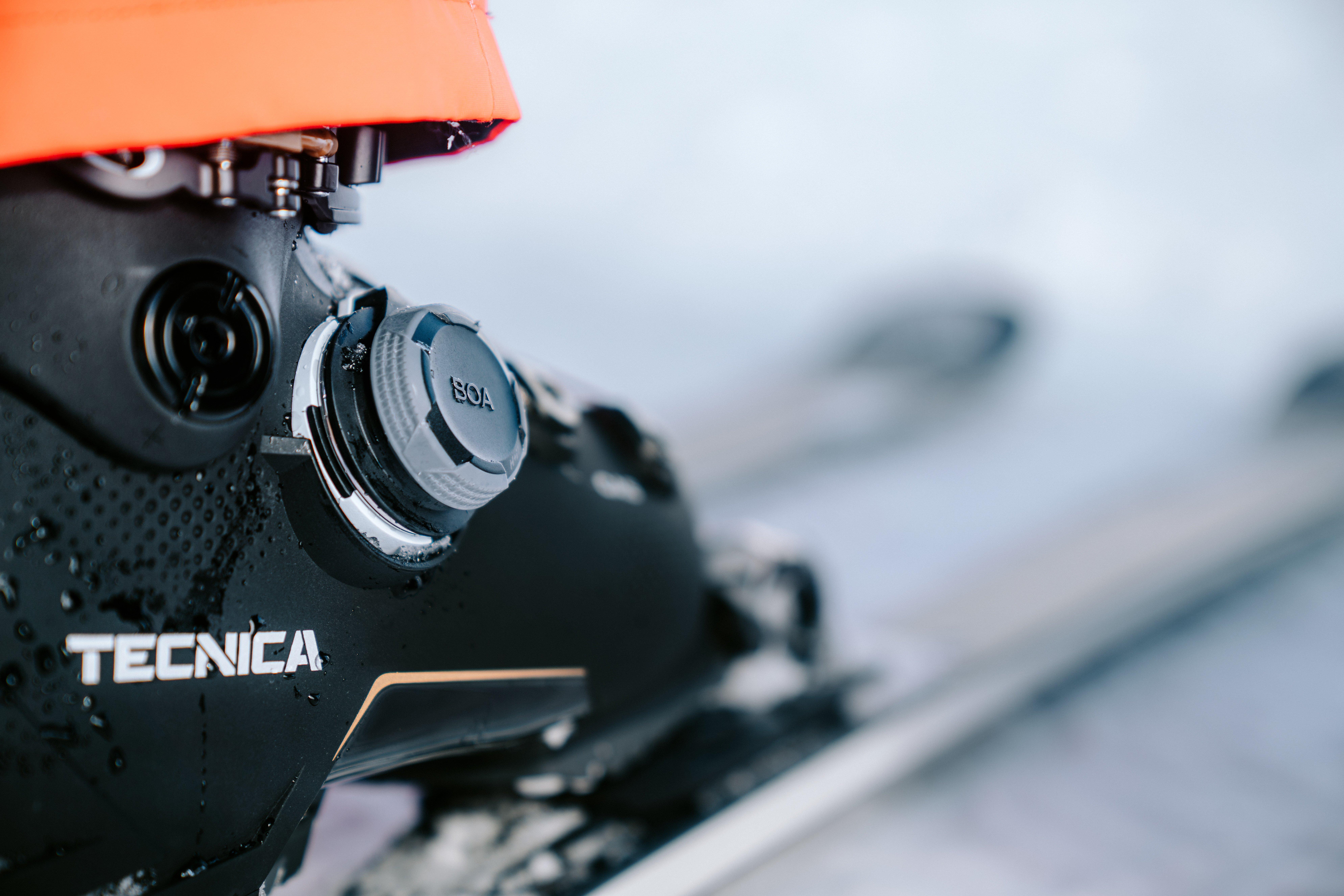 Tecnica jetzt entdecken bei INTERSPORT