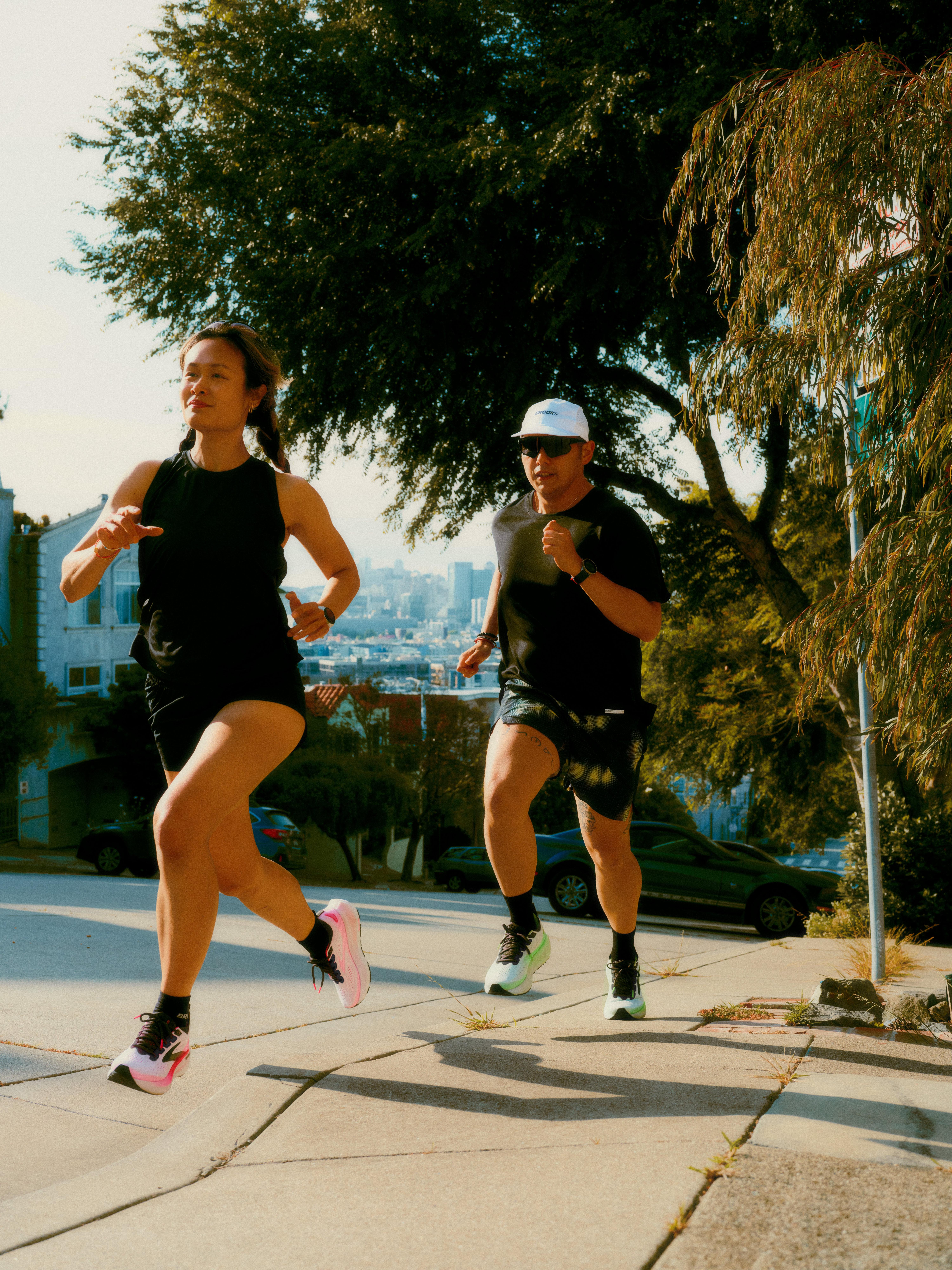 Brooks Laufbekleidung