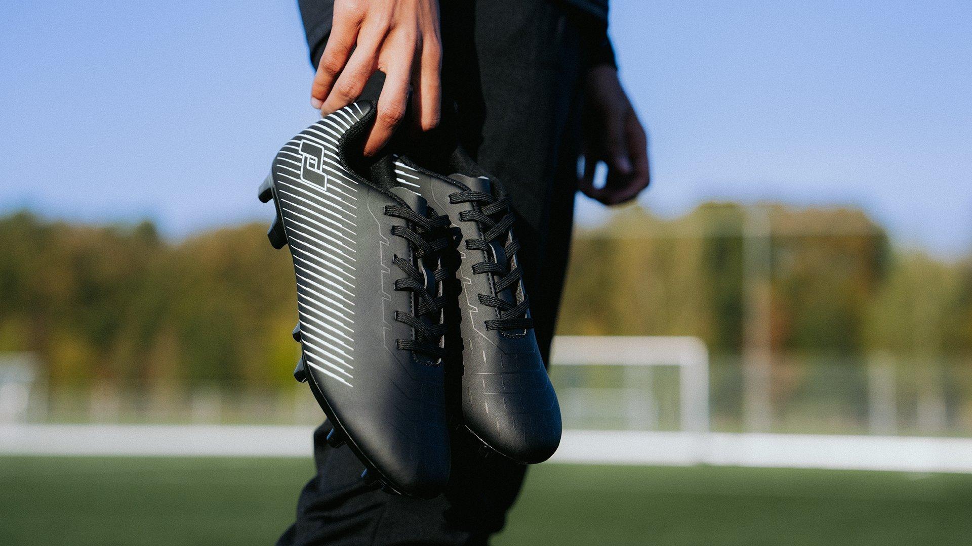 Fussball bei INTERSPORT