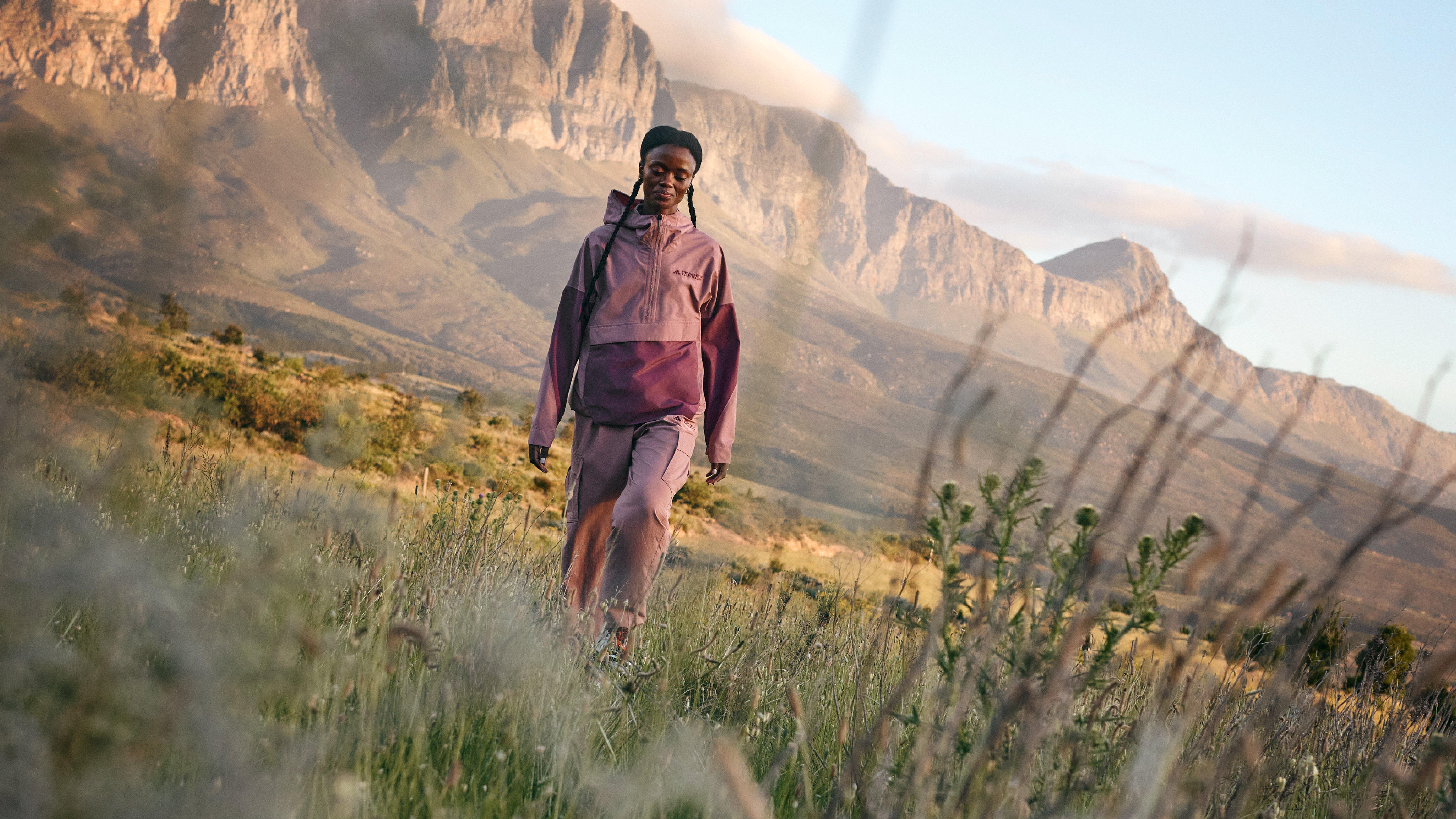 adidas Outdoorschuhe, Wanderbekleidung & mehr bei INTERSPORT entdecken