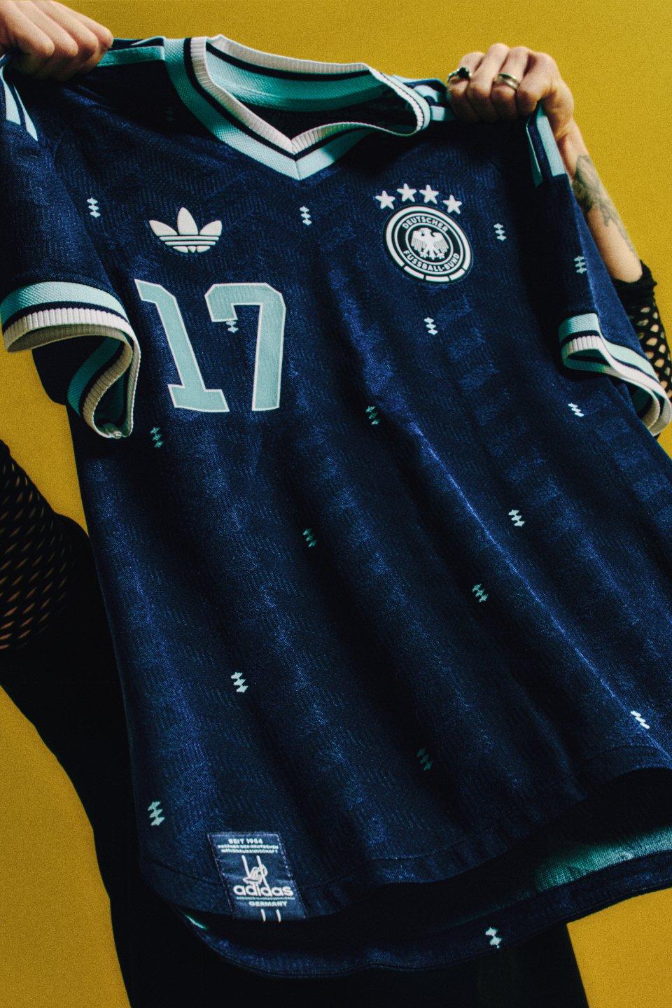 DFB AWAY Trikot