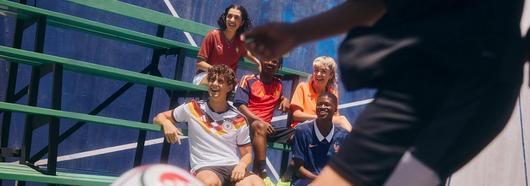 Fussball WM Trikots & Fanbekleidung