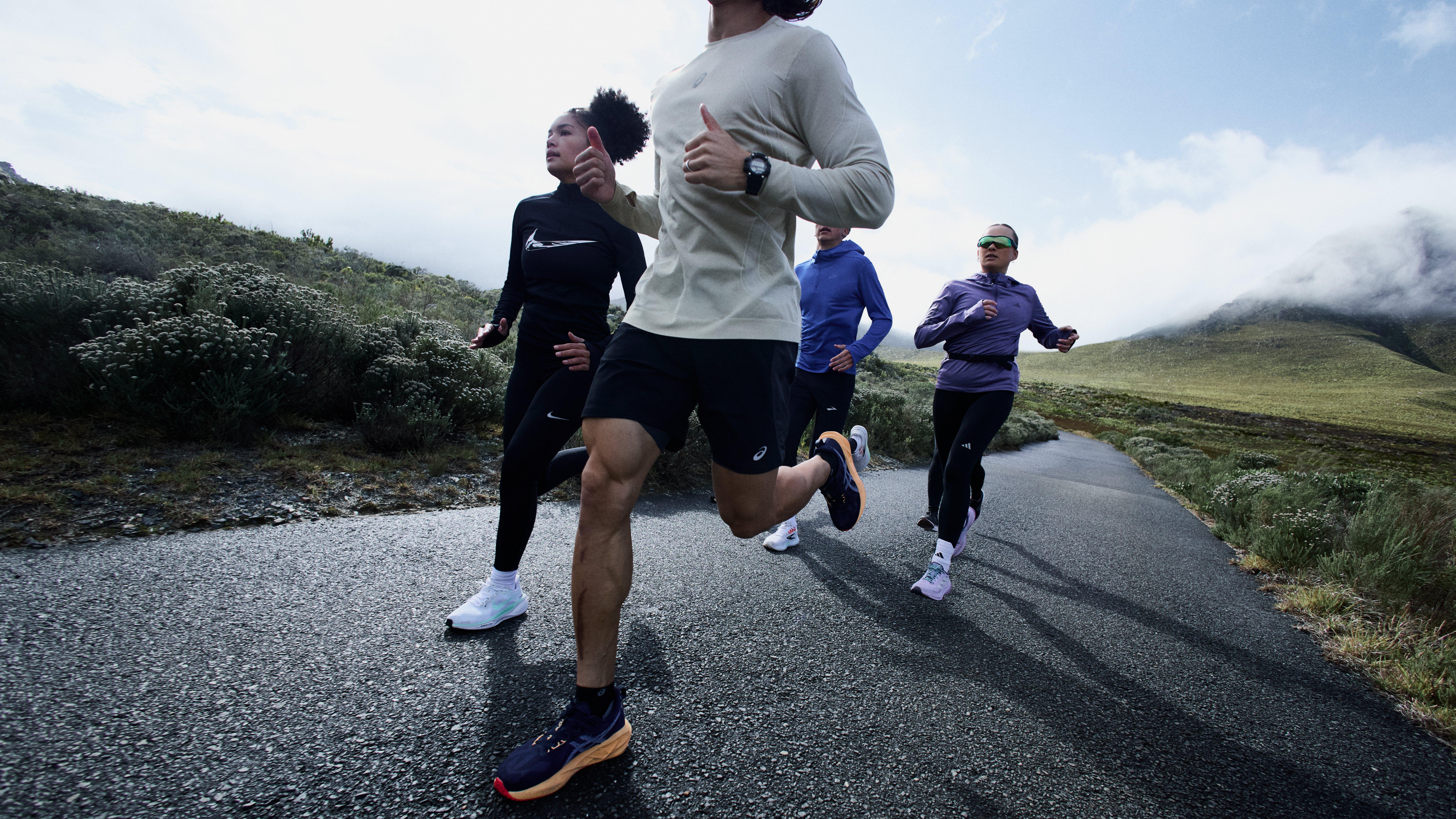 Laufschuhe für den Aspahlt jetzt kaufen bei INTERSPORT