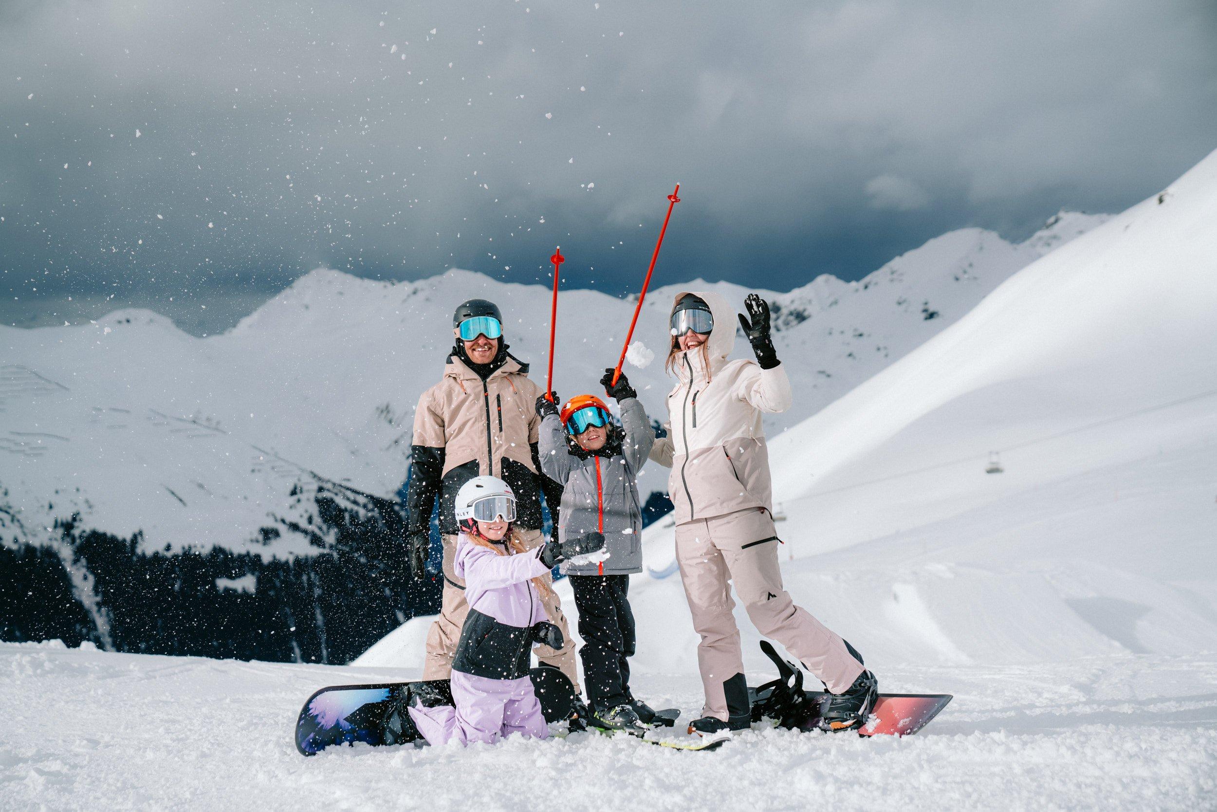 Leih dir deine Ausrüstung direkt bei uns - Ski, Snowboard, Langlauf oder Schneeschuhe 