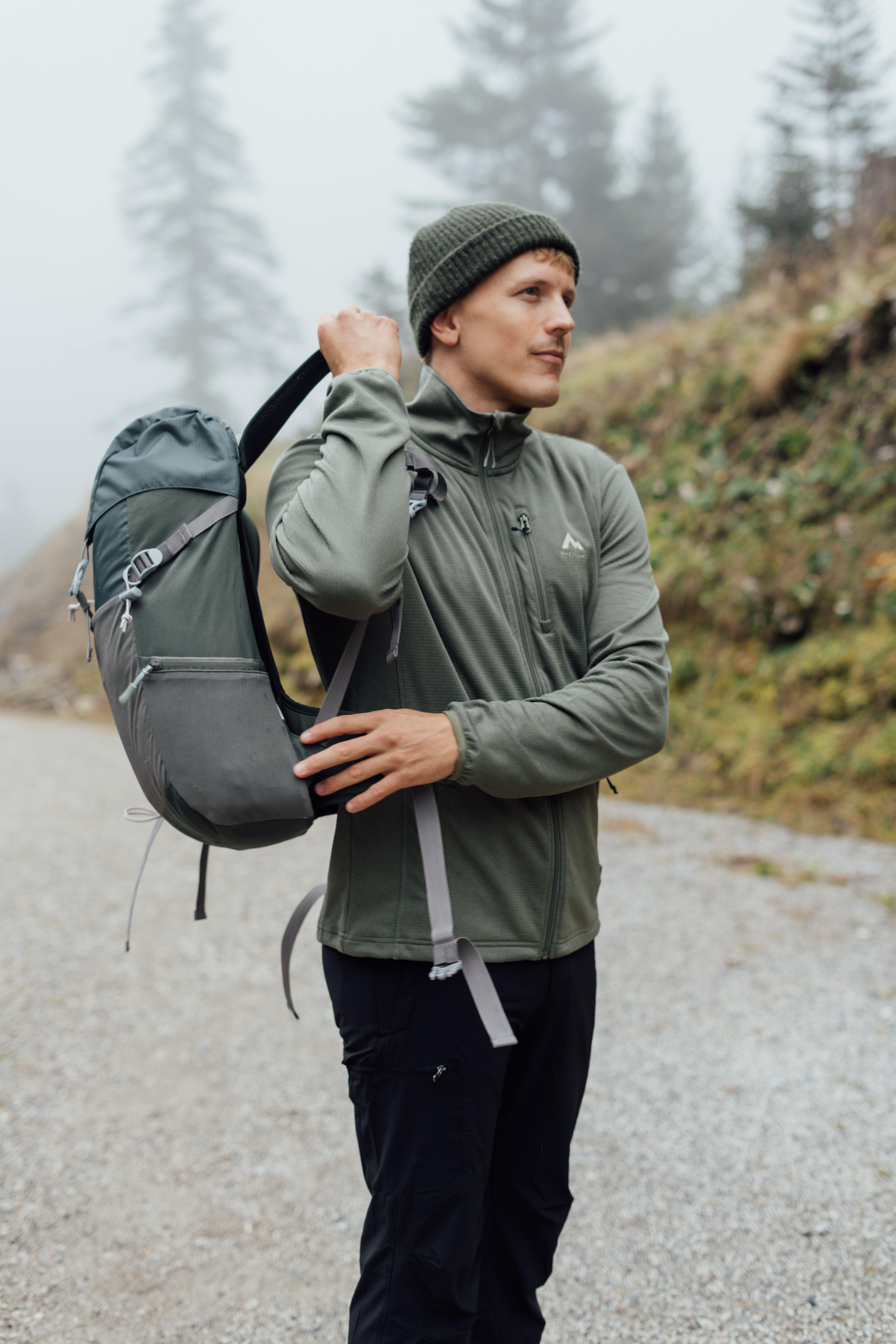 Shoppe Sportartikel zum Wandern bei INTERSPORT