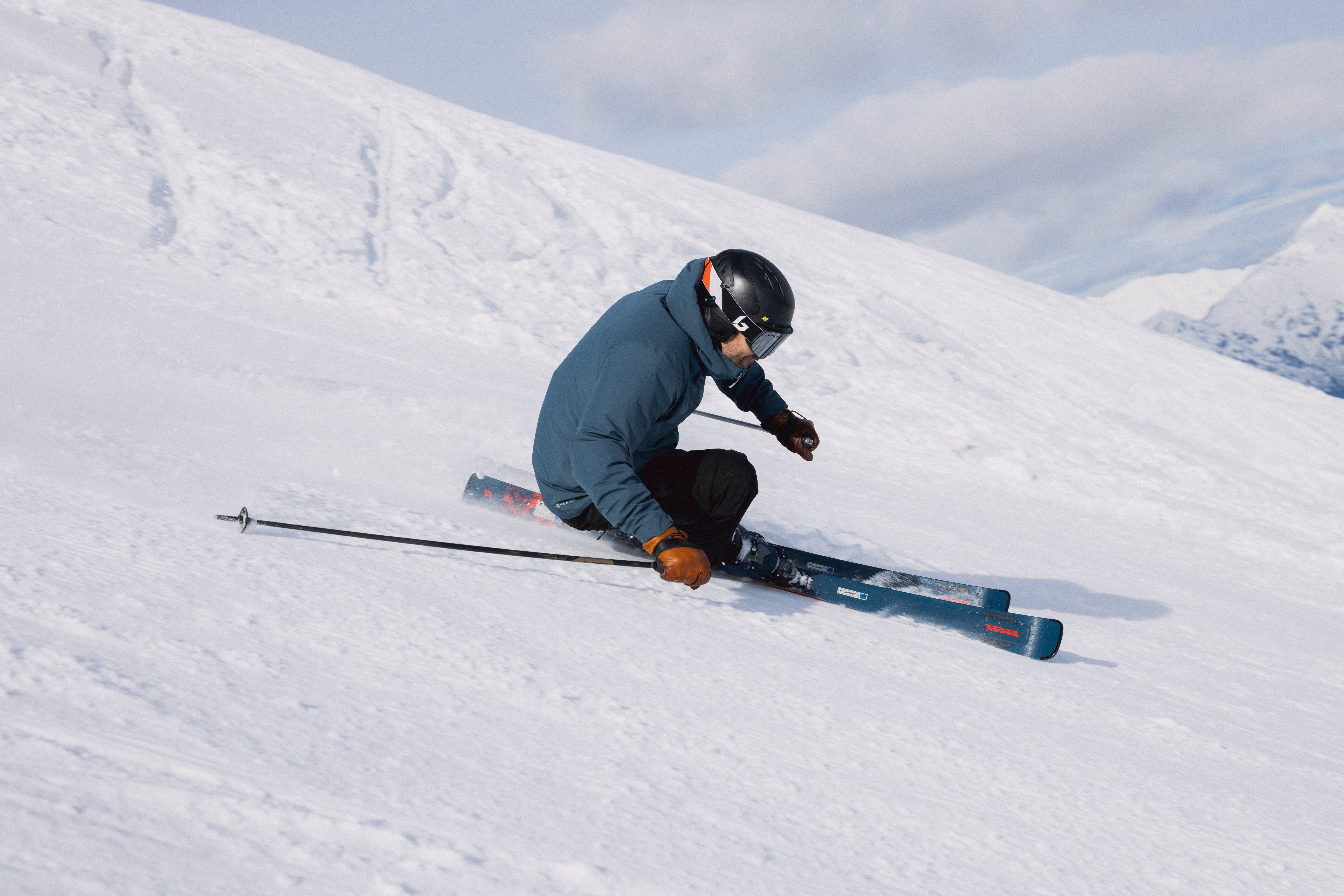 Atomic Ski, Skischuhe, Helme & Brillen