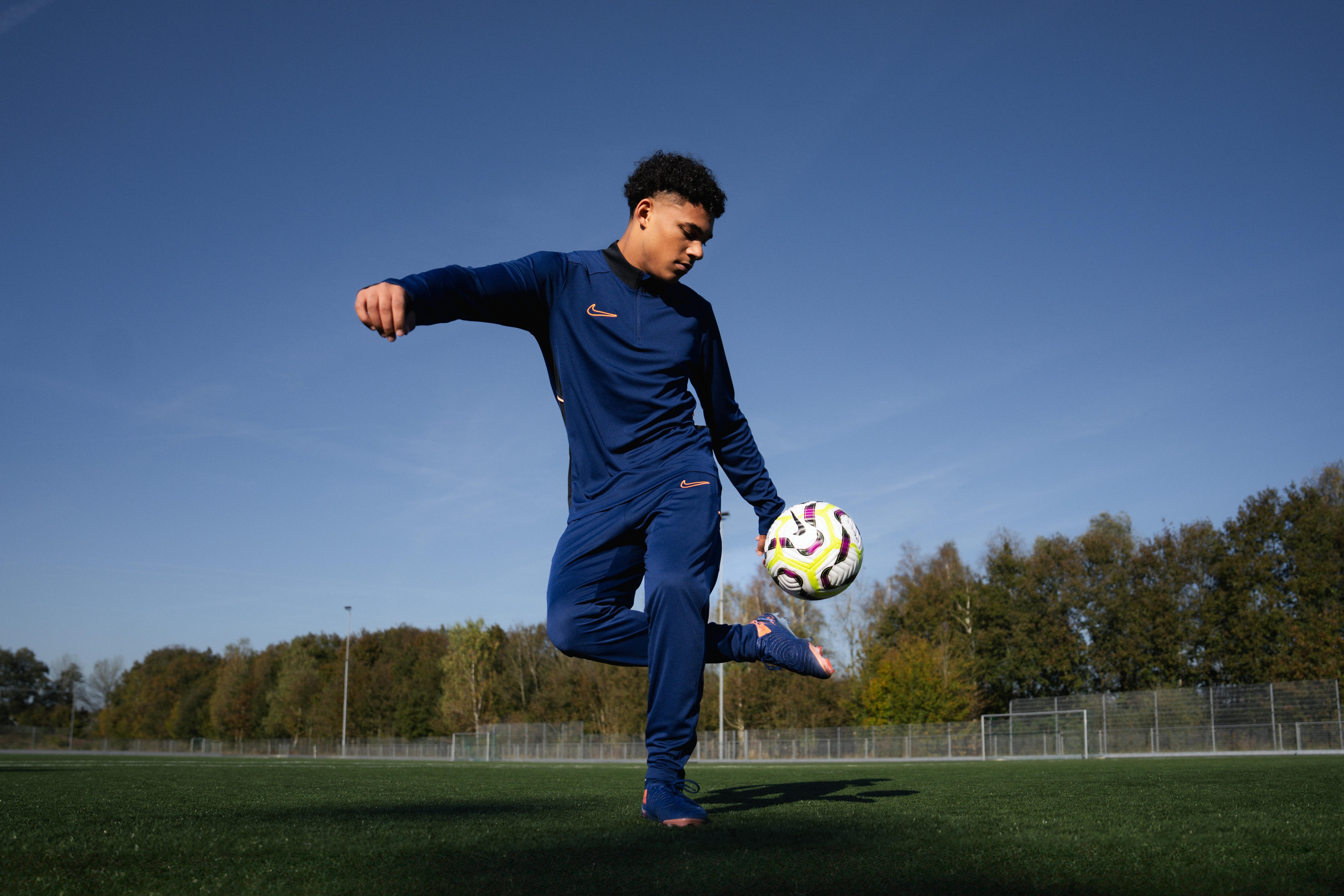 Produktbild von Jugaoge Kinder Sportanzug Lack-Optik - Jacke & Hose Set Für Mädchen & Jungen