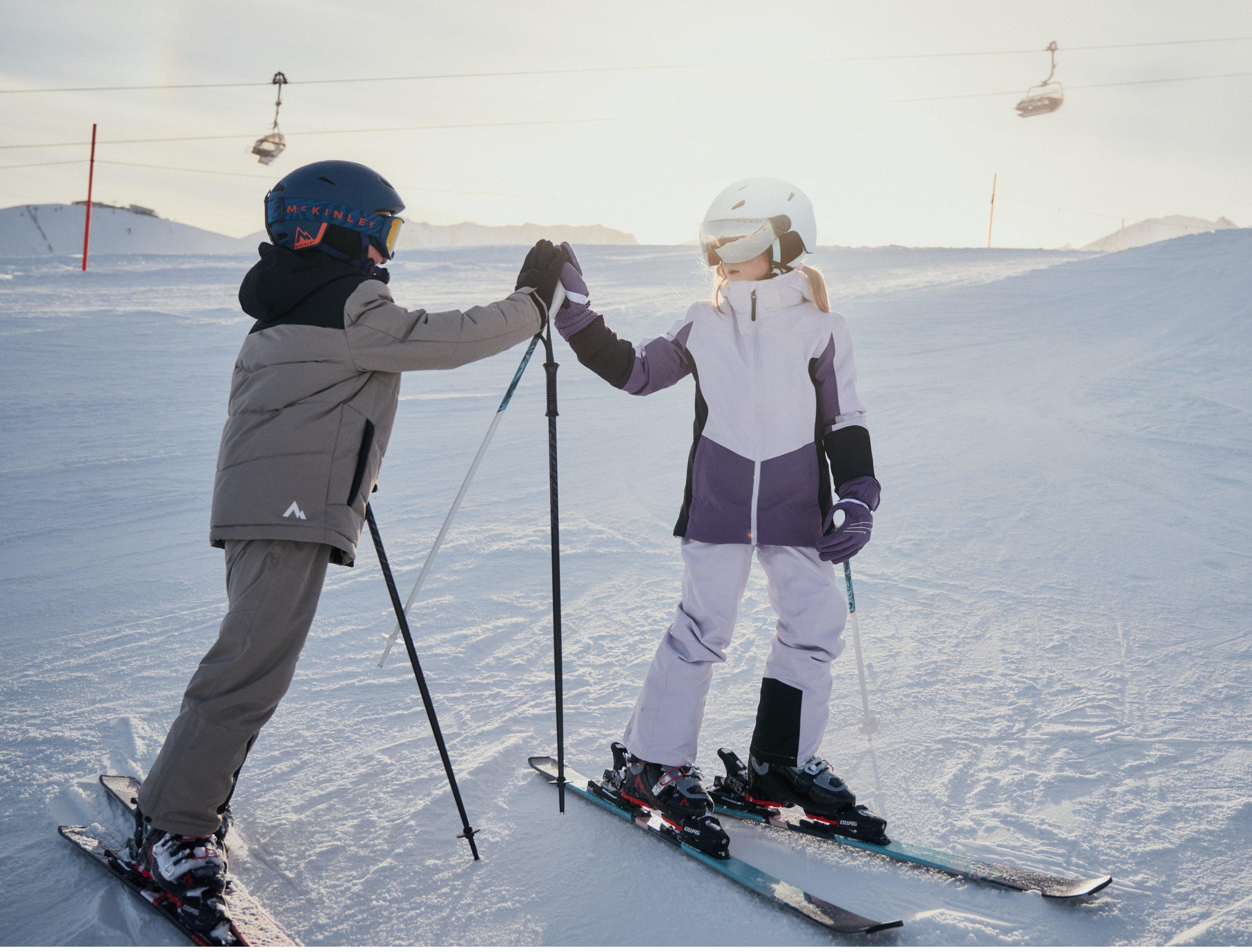 Skioutfits für Damen, Herren & Kinder