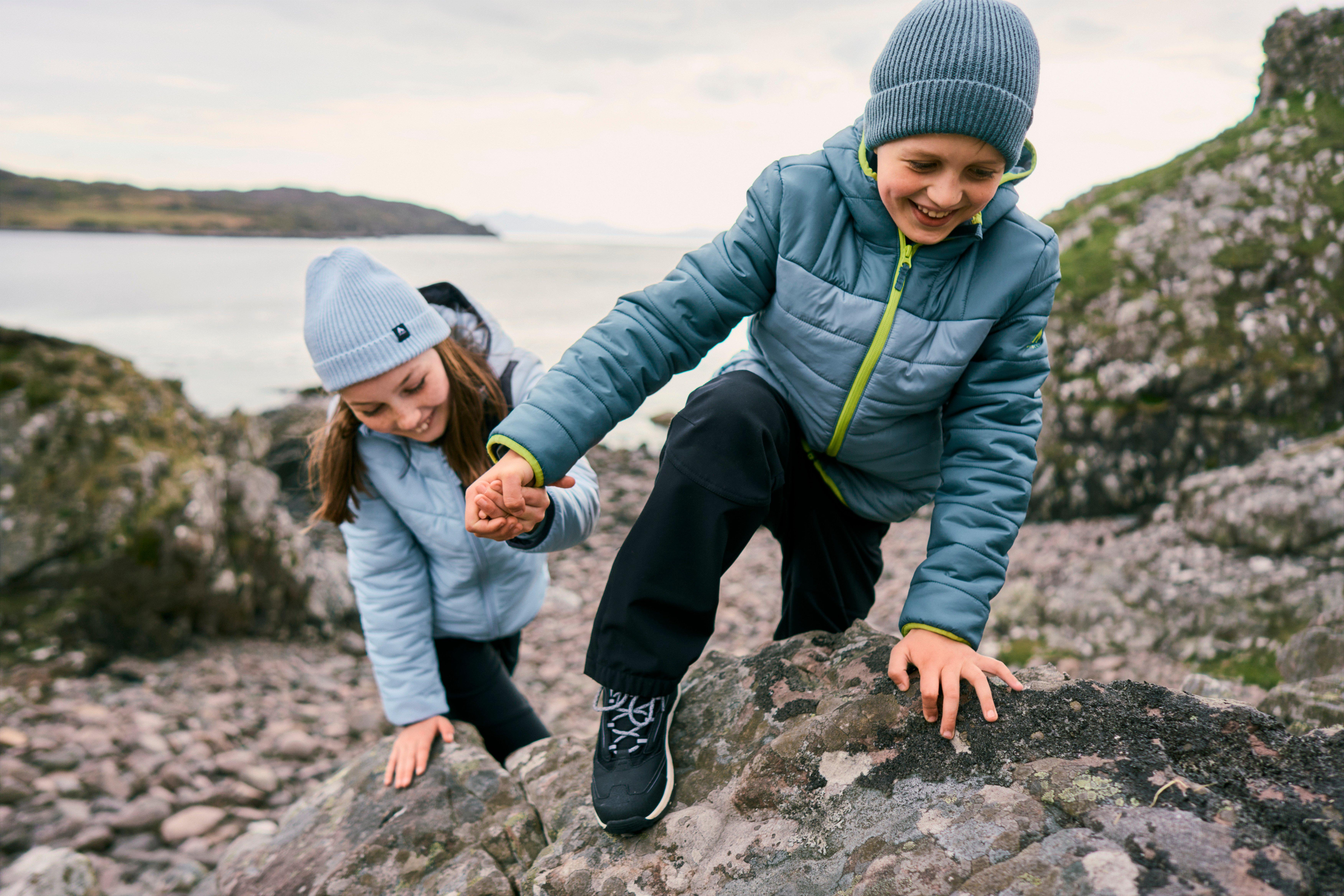 Outdoorbekleidung für Kinder bei INTERSPORT shoppen