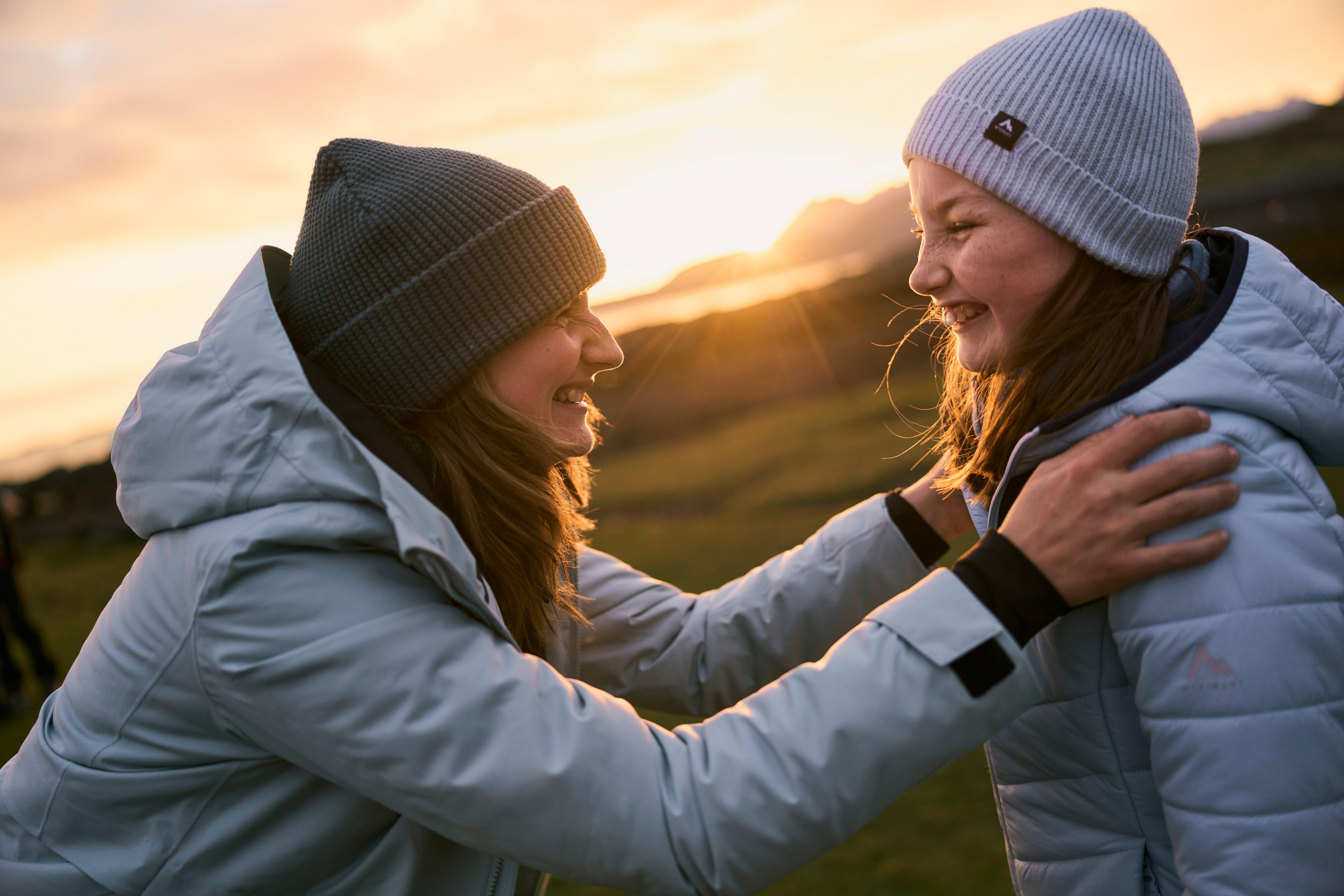 McKINLEY Wanderbekleidung für Damen bei INTERSPORT shoppen