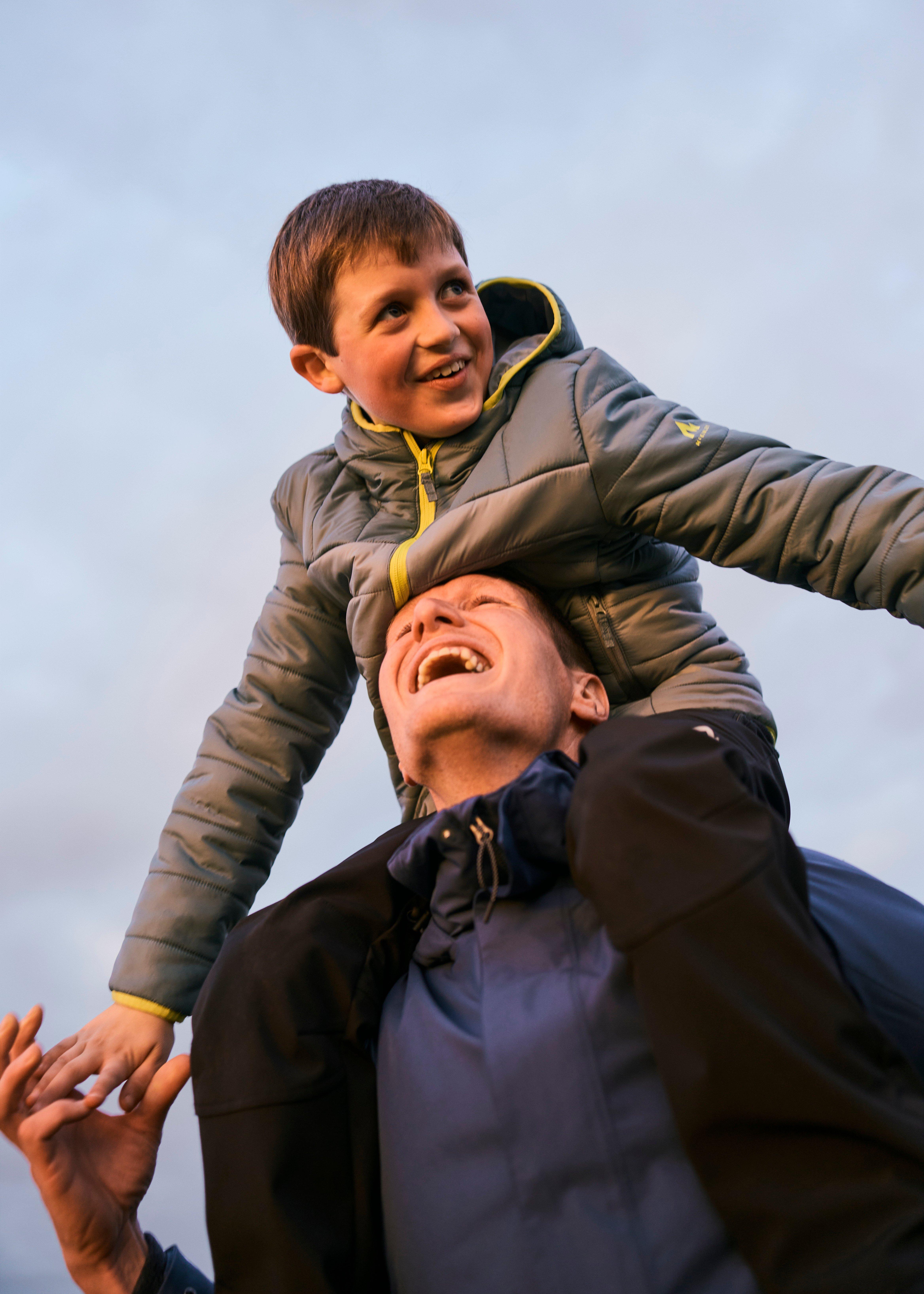 McKINLEY Wanderbekleidung & Outdoorschuhe bei INTERSPORT shoppen