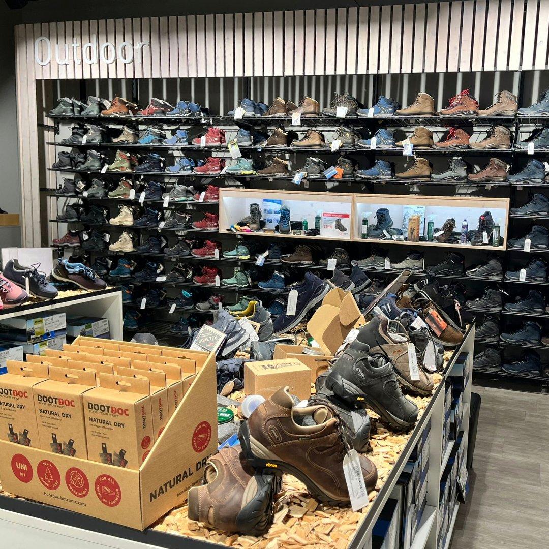 INTERSPORT Middendorf in Langenfeld: Outdoor Wanderschuhe und Teststrecke.