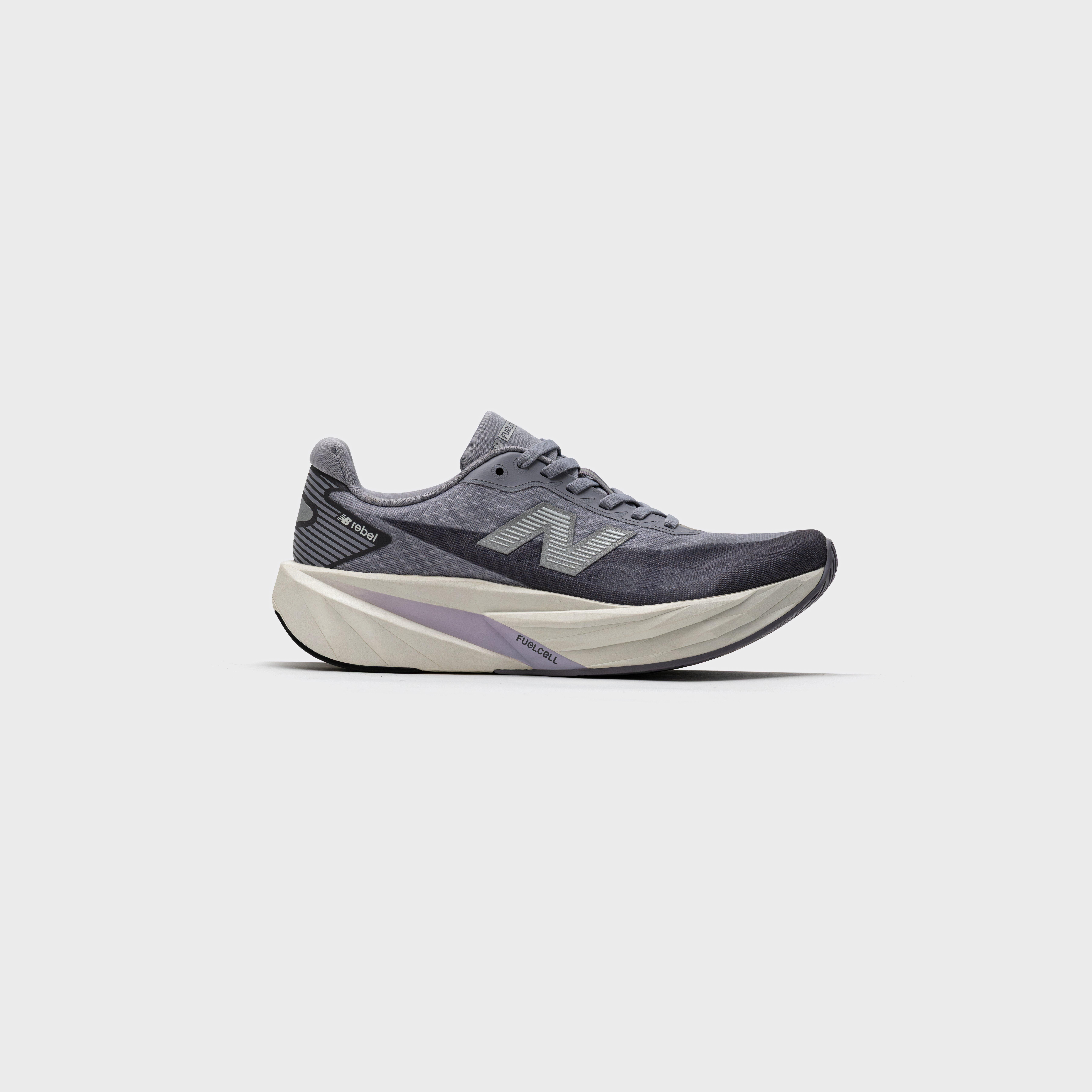 New Balance Fuelcell jetzt entdecken bei INTERSPORT