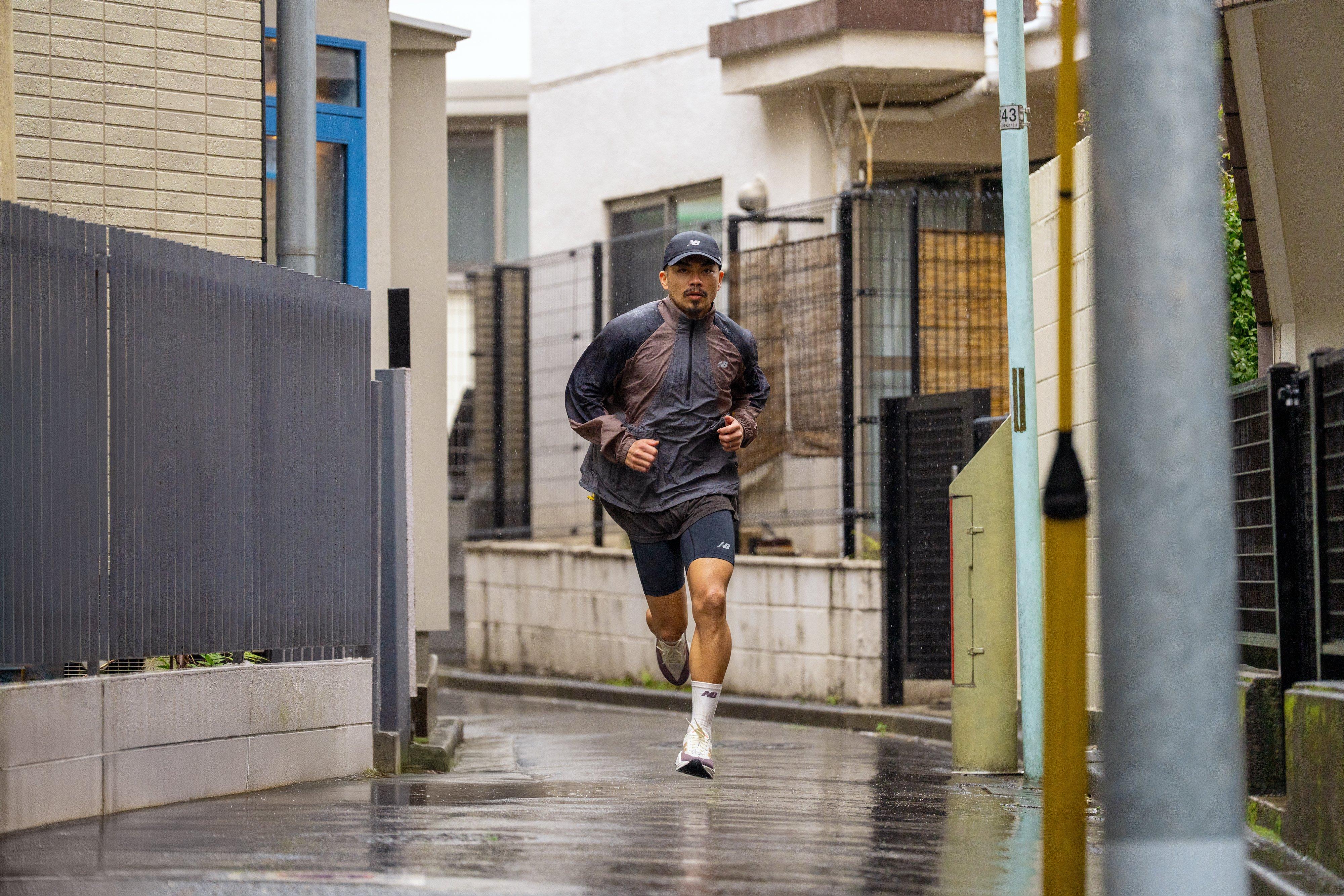 New Balance Textilien jetzt entdecken bei INTERSPORT